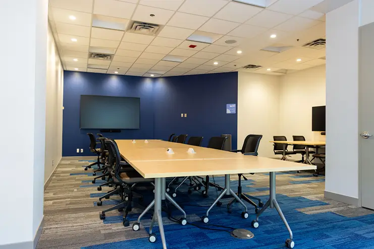 PARK OF COMMERCE - Flexible Meeting Space, Designed to accommodate both large-scale presentations and collaborative brainstorming sessions.