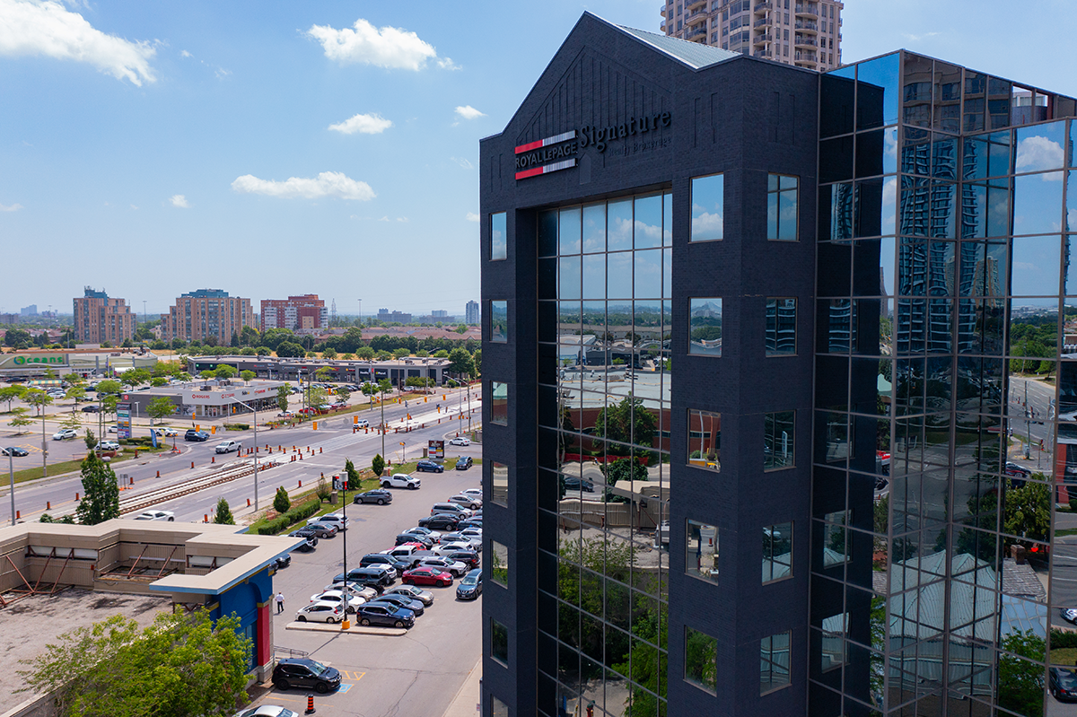 90 Sheppard Ave East Exterior Building
