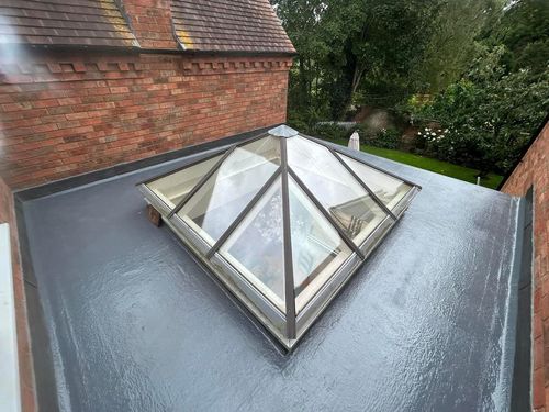 Customer skylgiht flat roof