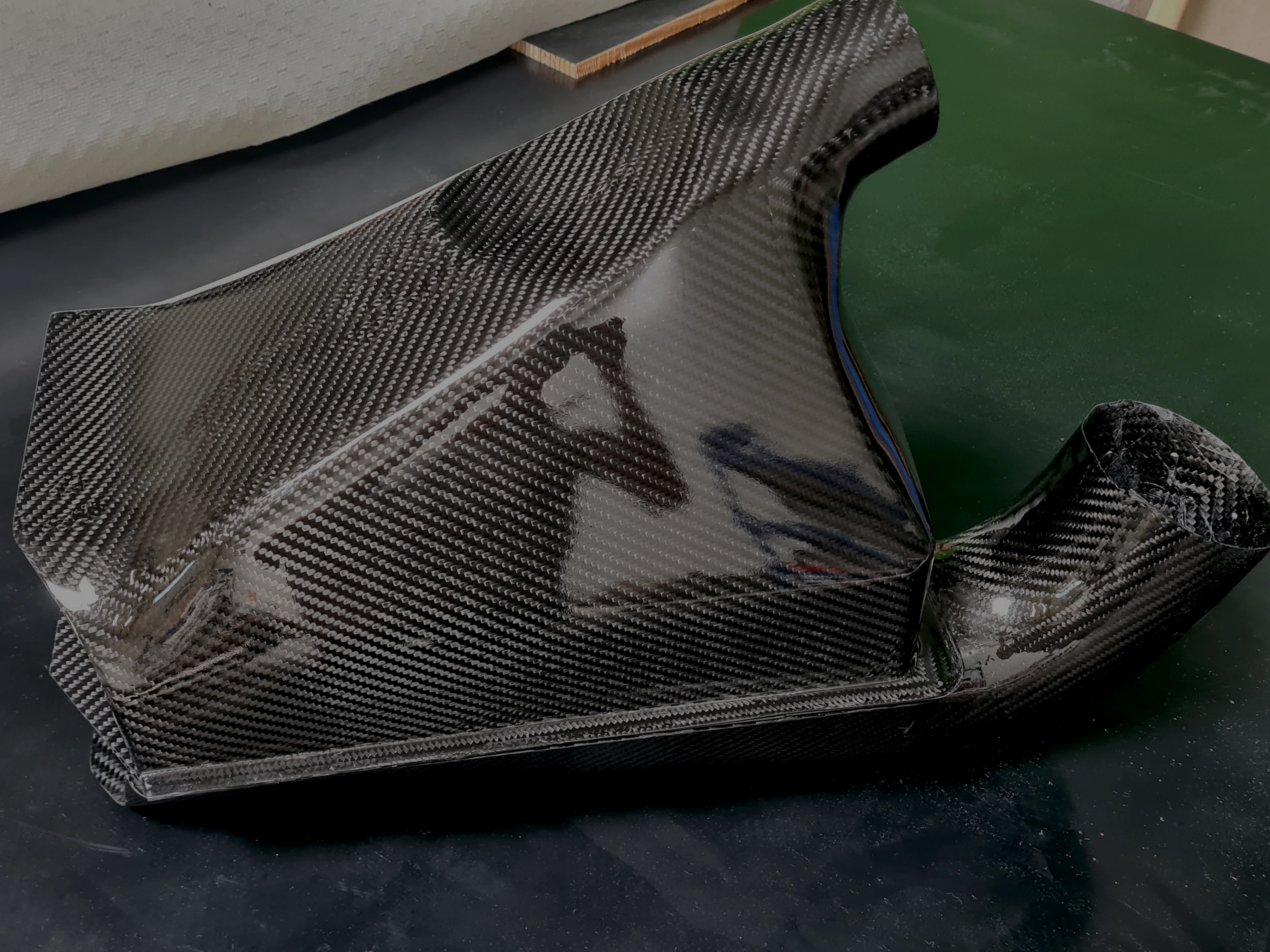 Carbon fiber intake made with 3d printed mold