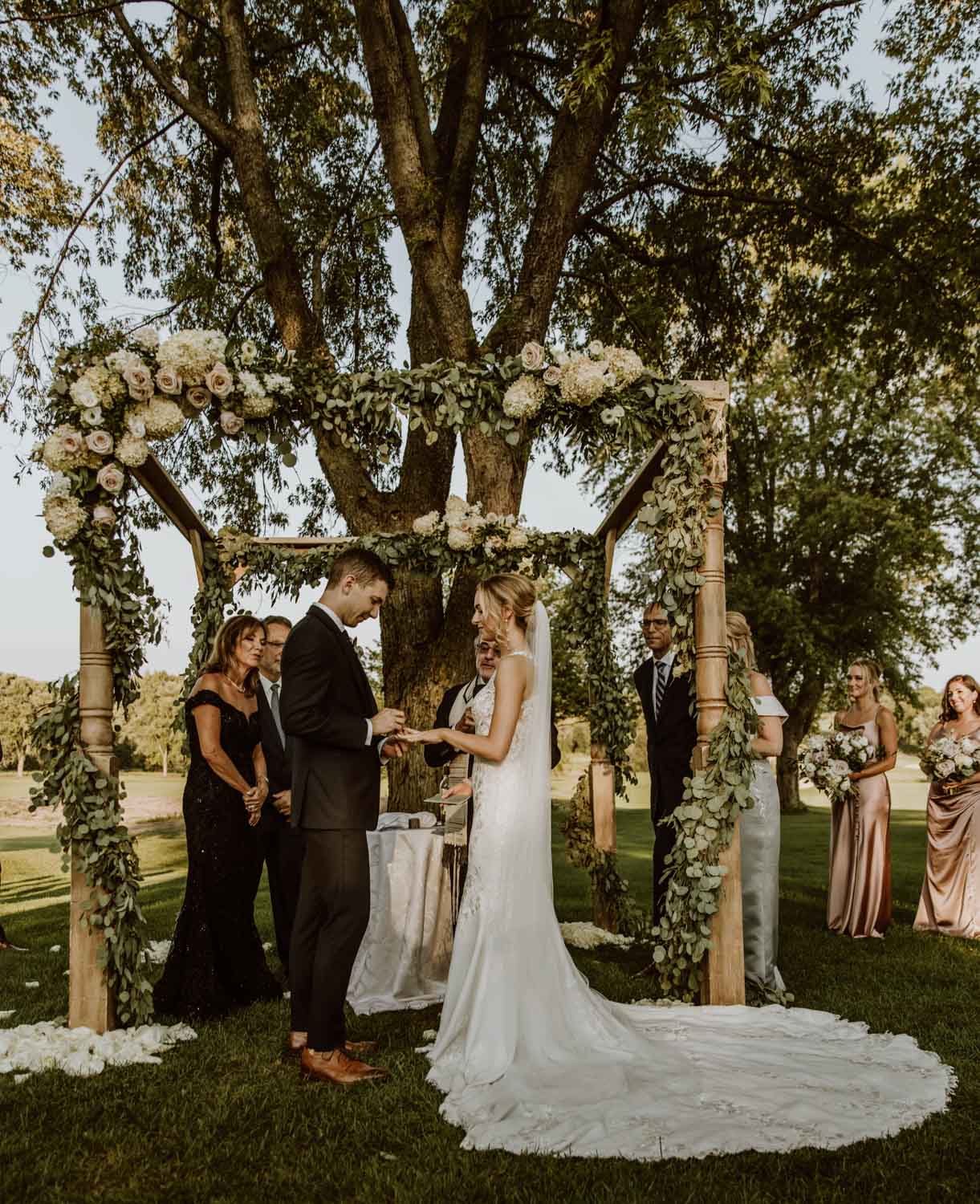 Spring Wedding Colors 2026 - Image 2