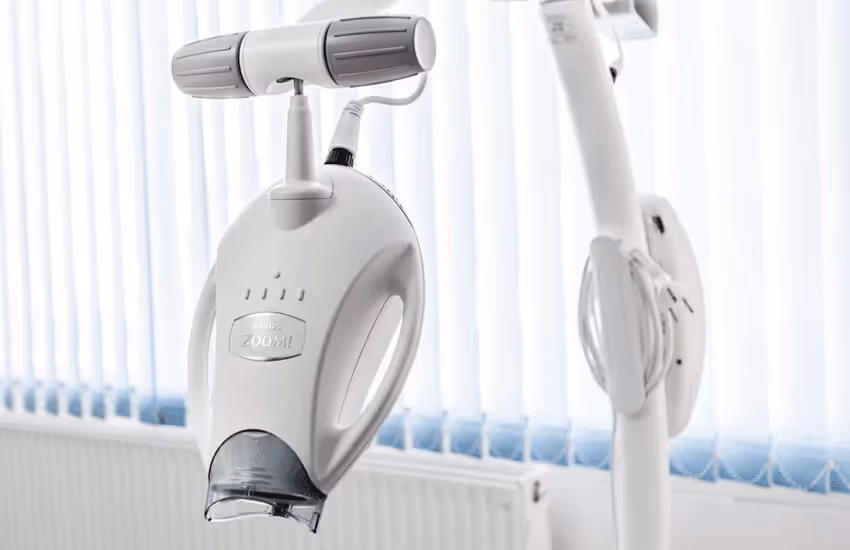 Máquina de blanqueamiento dental Phillips Zoom