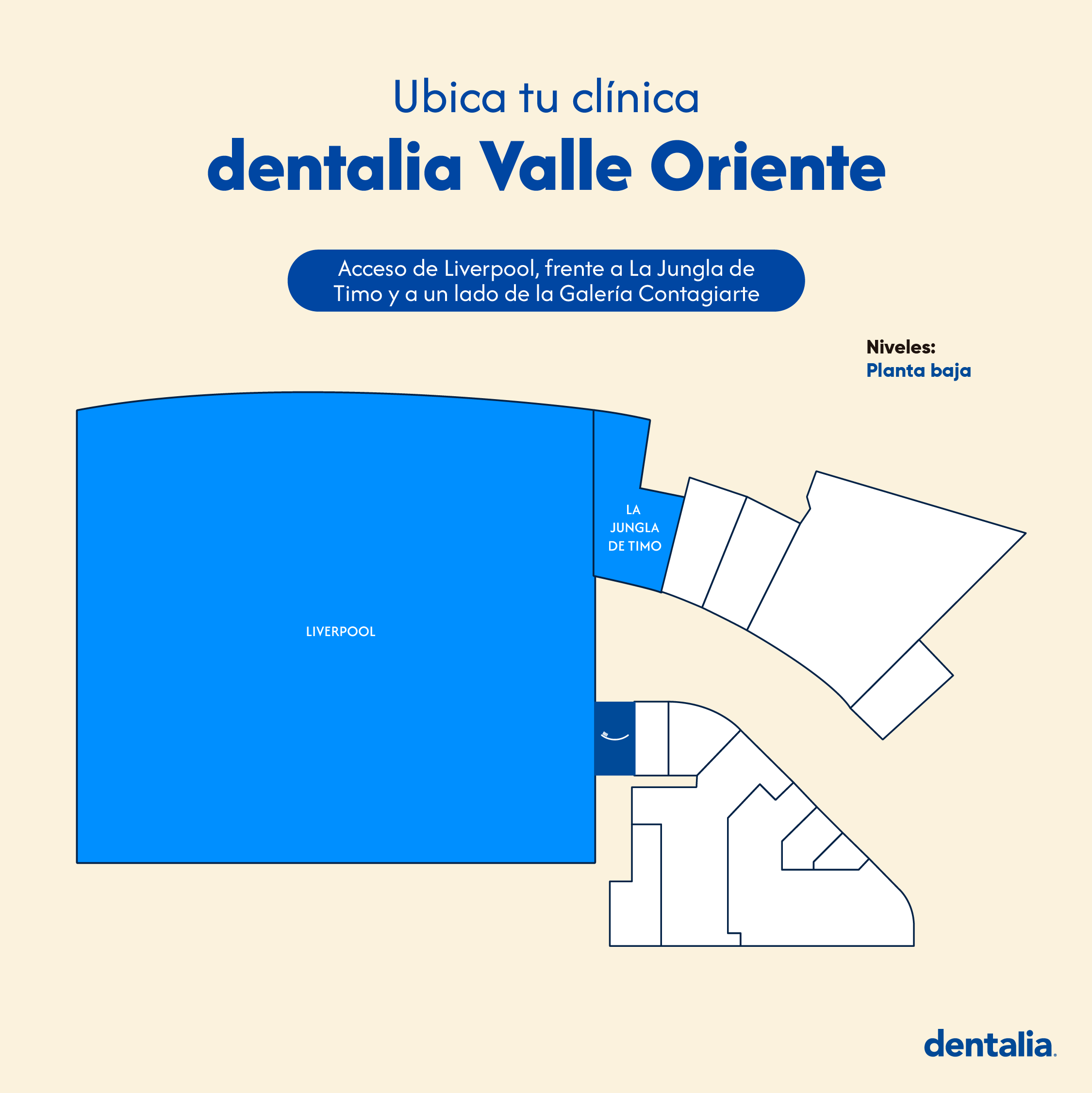 Planta baja, en un acceso de tienda departamental, a lado de galería de arte.