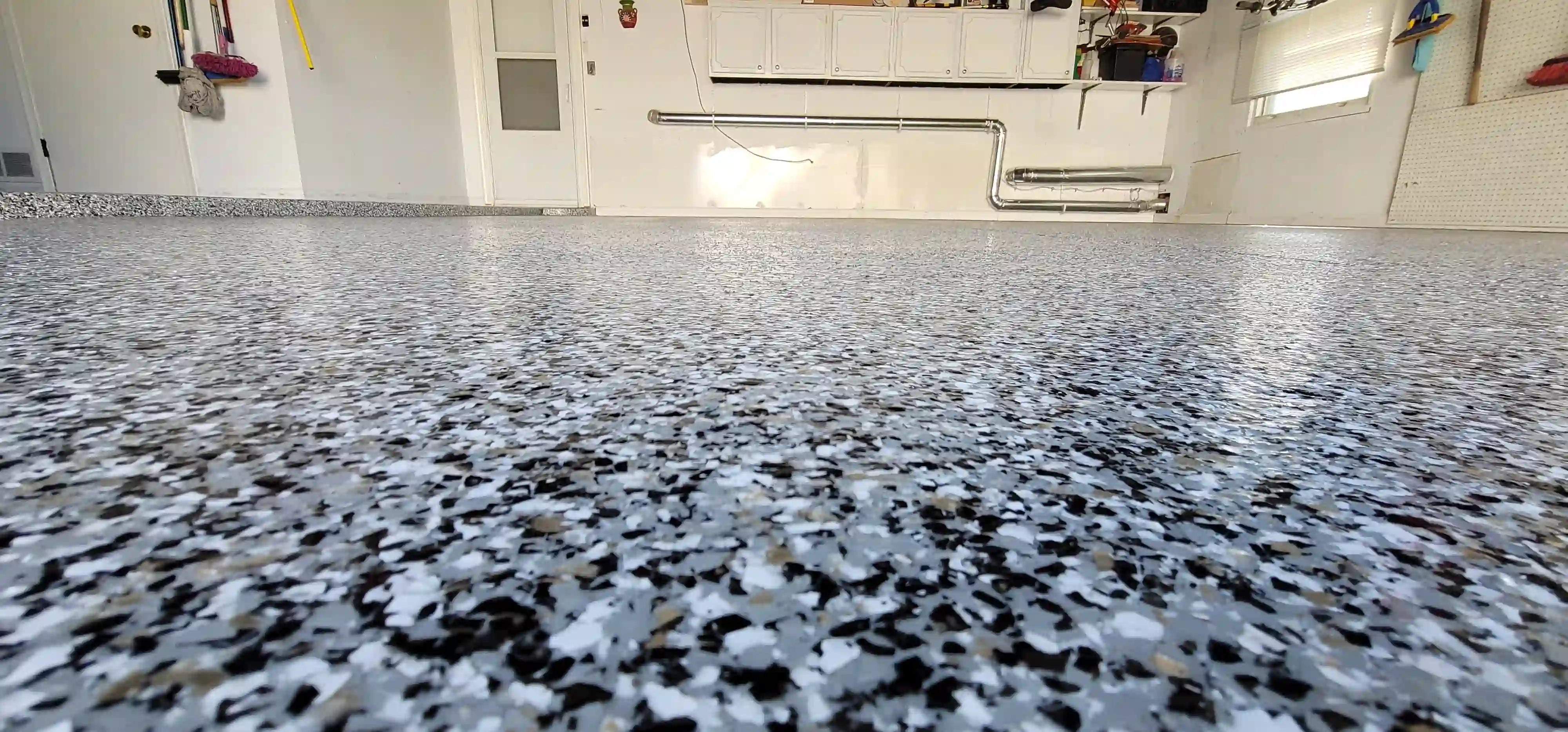 Flake epoxy coating on a garage floor