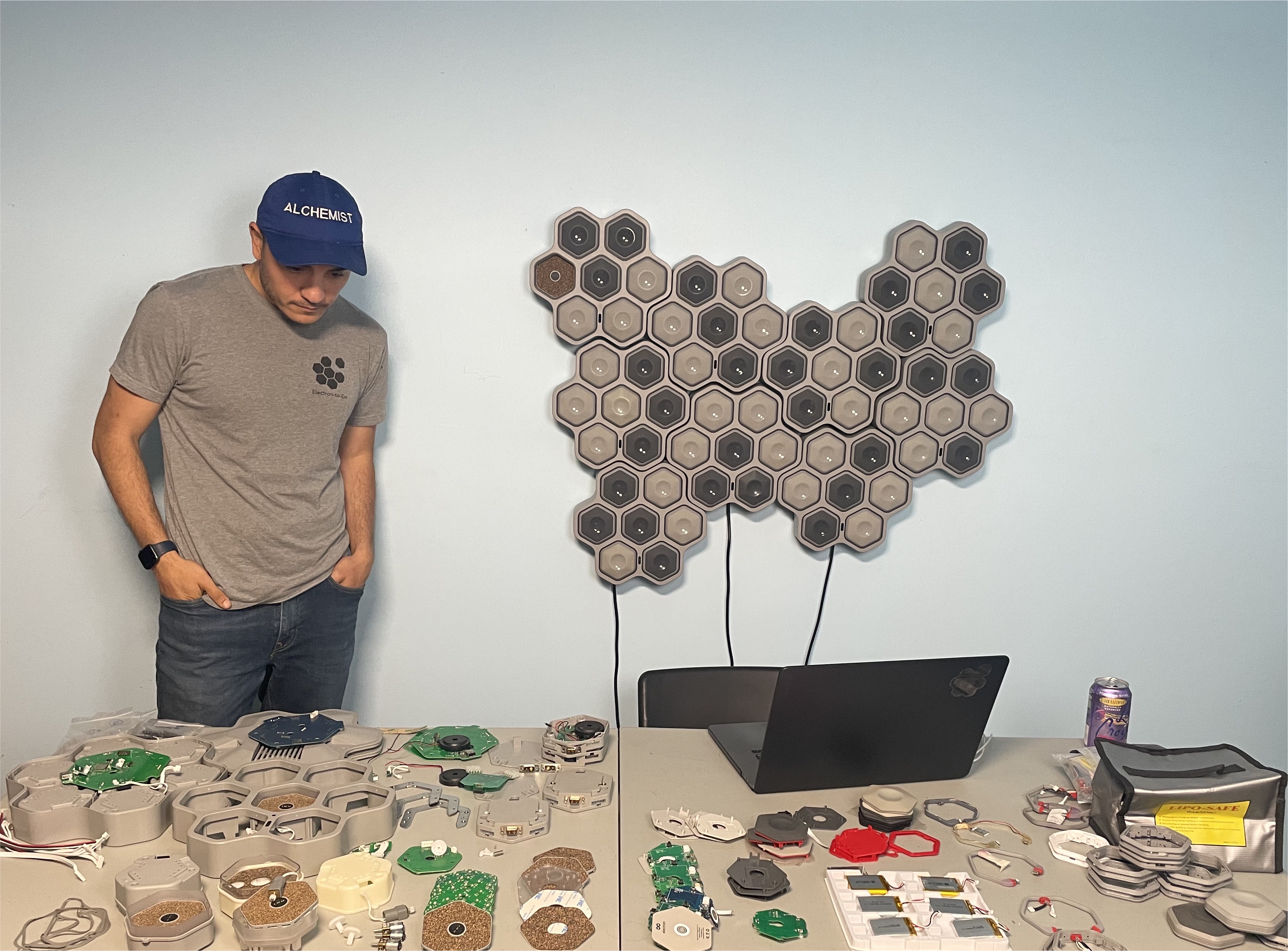 Electron to go inventor