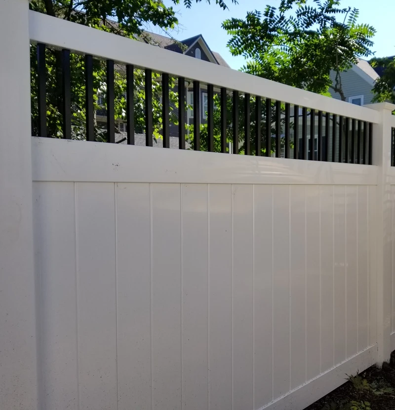 Privacy fence manufacturing & installation in Chicagoland & Northwest Indiana from a trusted fence company