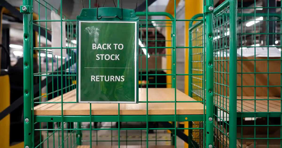 a 3pl warehouse cart set up for returns packages