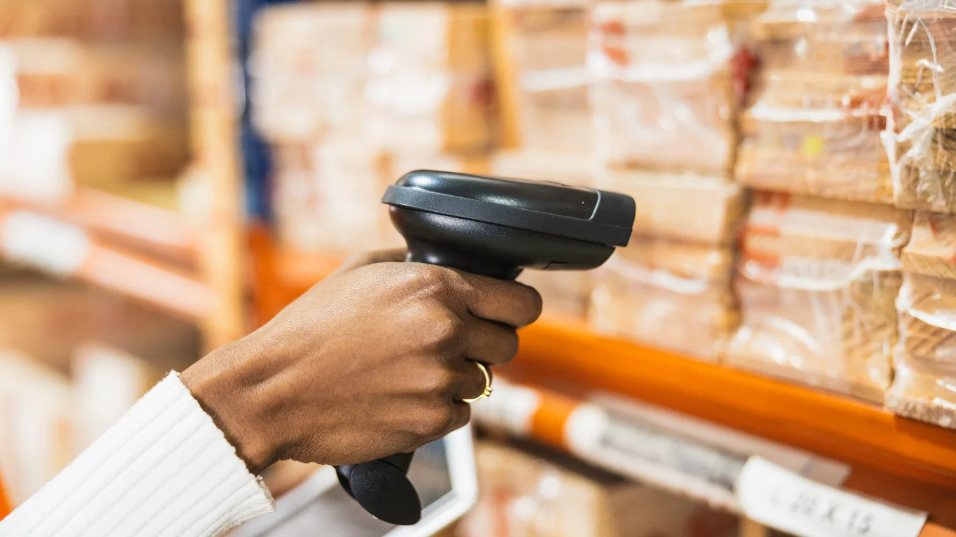 Perpetual Inventory Systems: How They Work & Why 3PLs Rely on Them