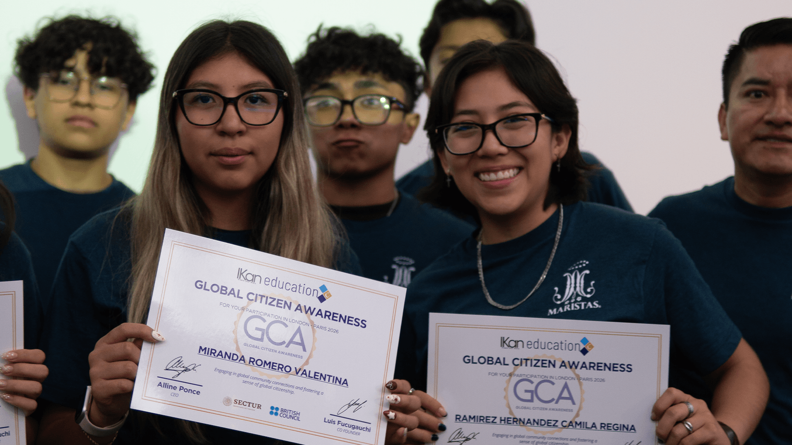 Estudiantes IKan en Londres y París