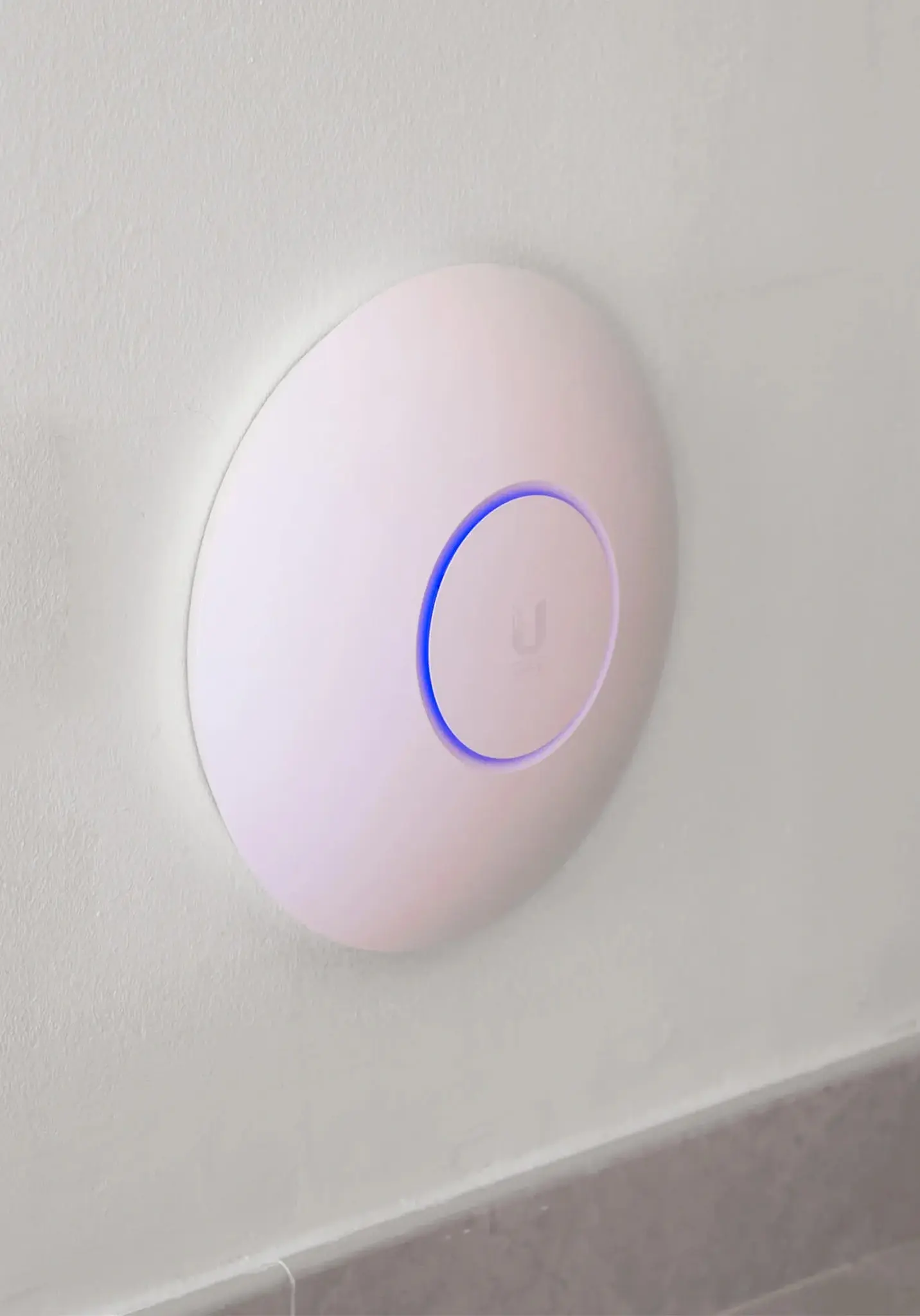Ubiquiti access point for home automation in the Algarve