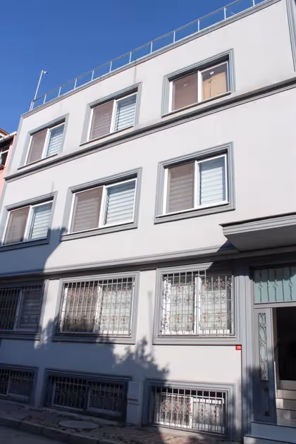 Front of Jennifer's Hamam showroom