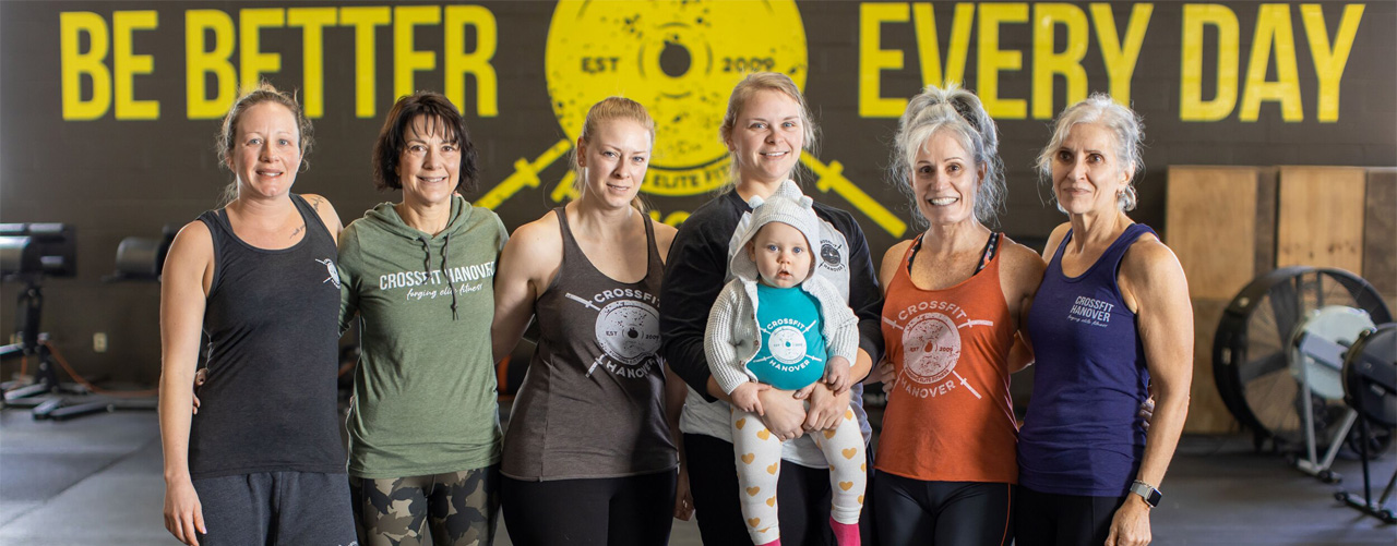 Group of women standing in the Crossfit Hanover gym