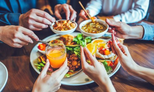 Edar Life eating picture