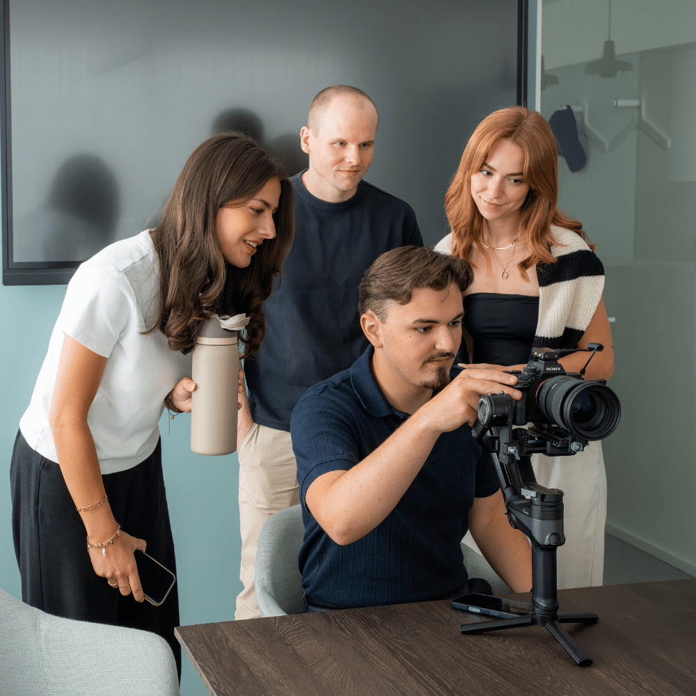 Social Agency Team bei der Arbeit
