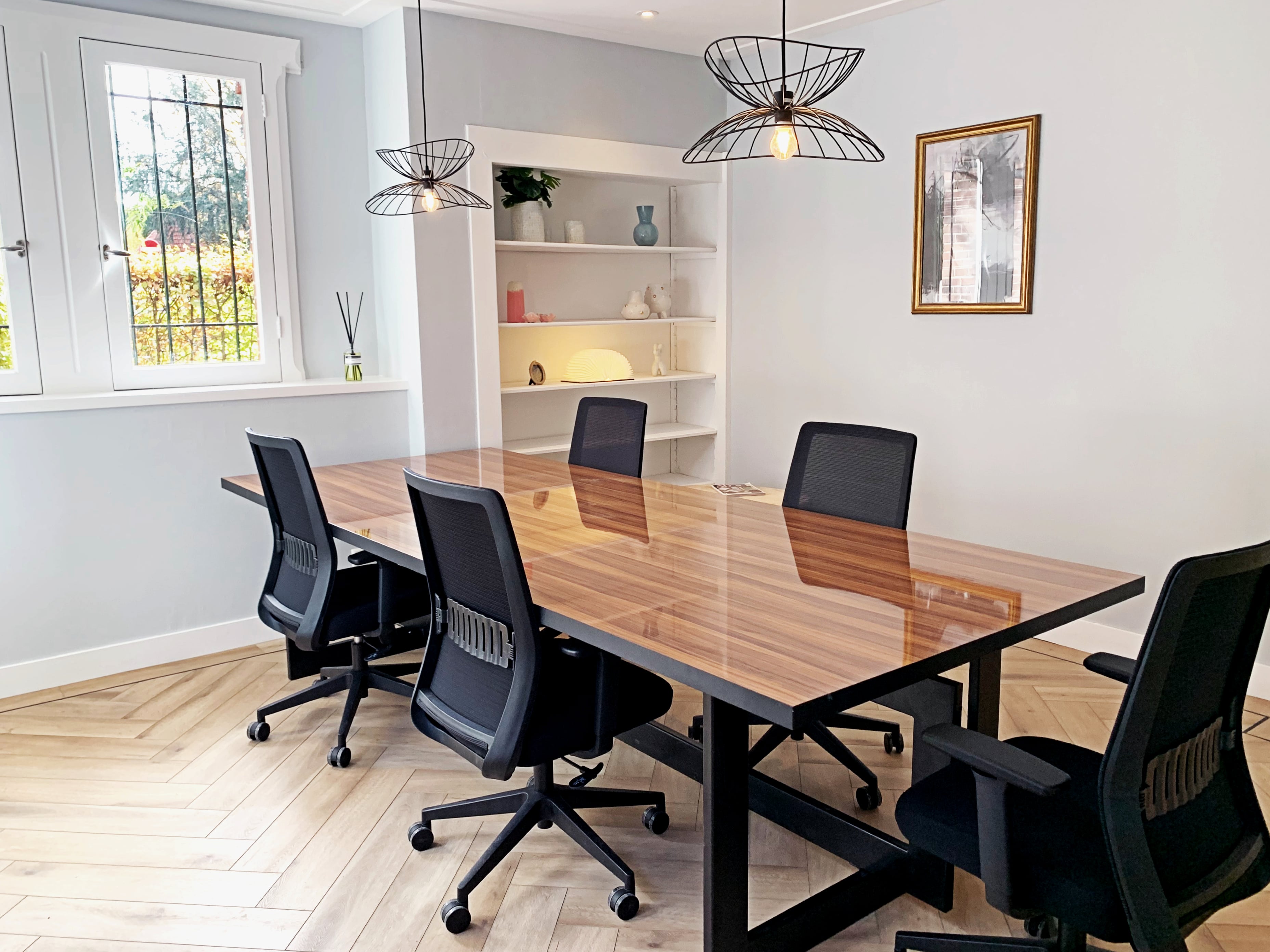 5. Creativegrounds - Meeting Room 9L-min.jpg