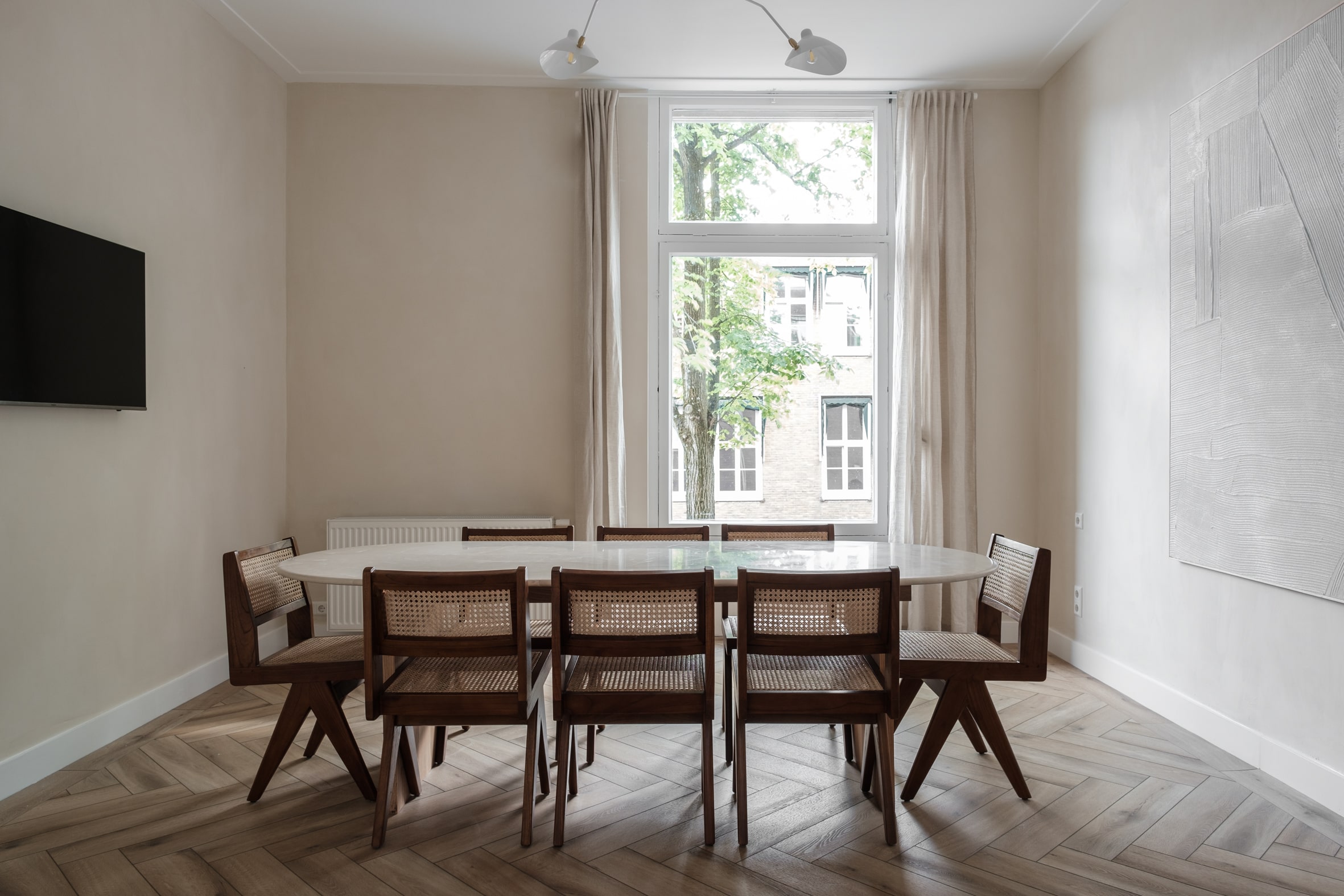 CREATIVEGROUNDSmeetingruimteboven1 (1)-min.jpg