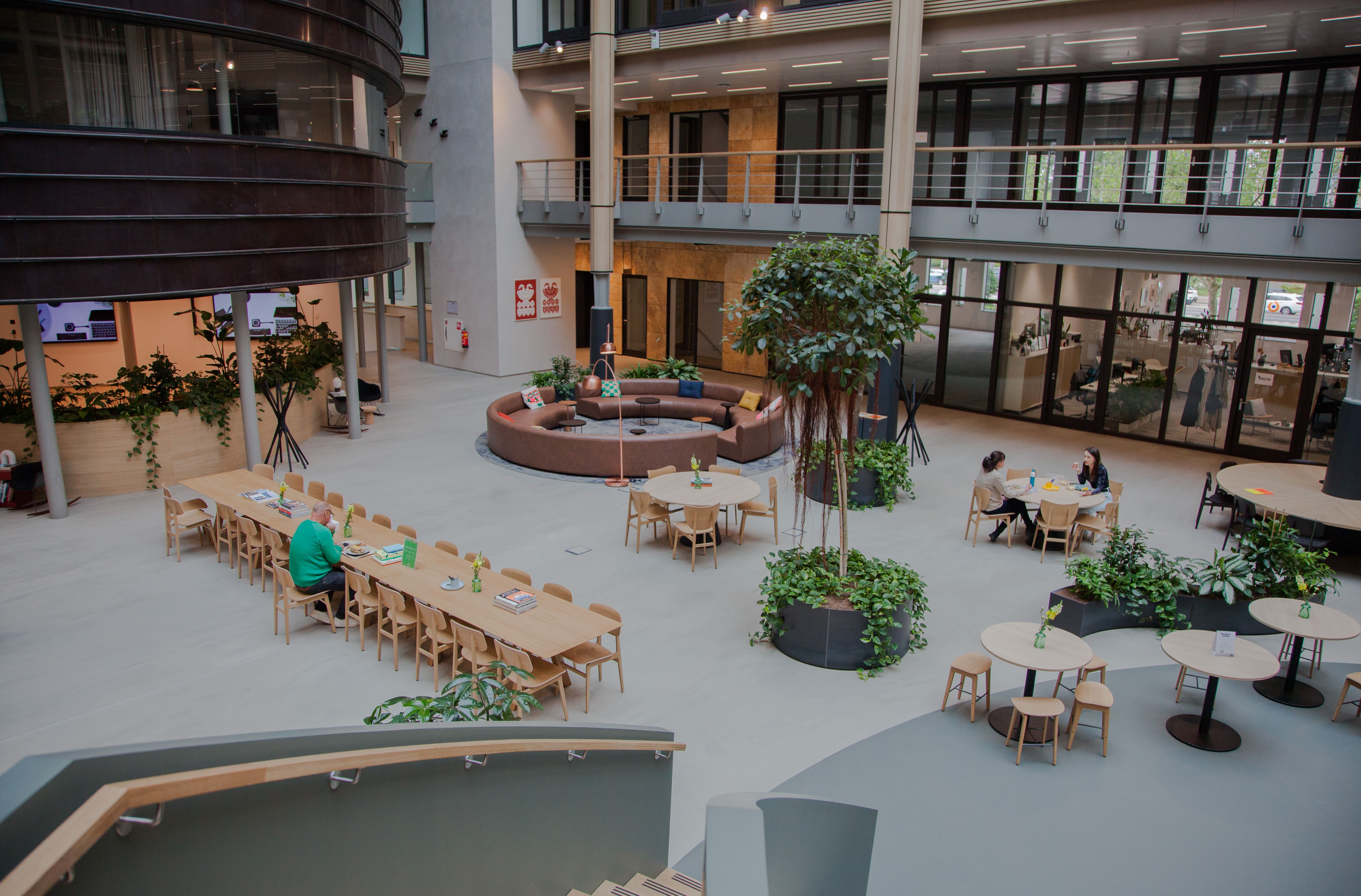 Kantoor Huren in Amsterdam: Optimaliseer je Werkervaring bij EDGE Stadium in de Amsterdamse Stadionbuurt