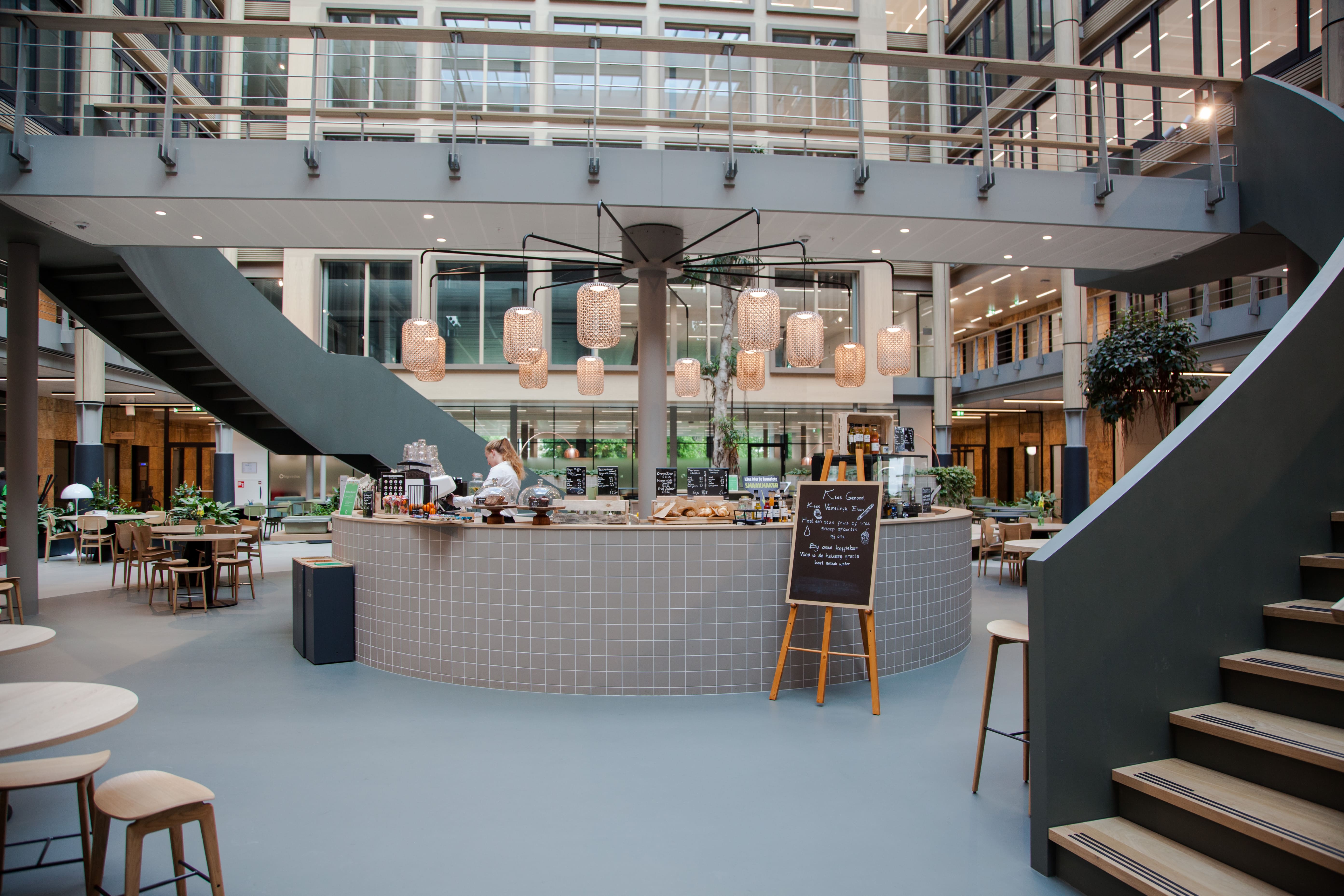 EWS_Coffee Bar STA 06-min.jpg