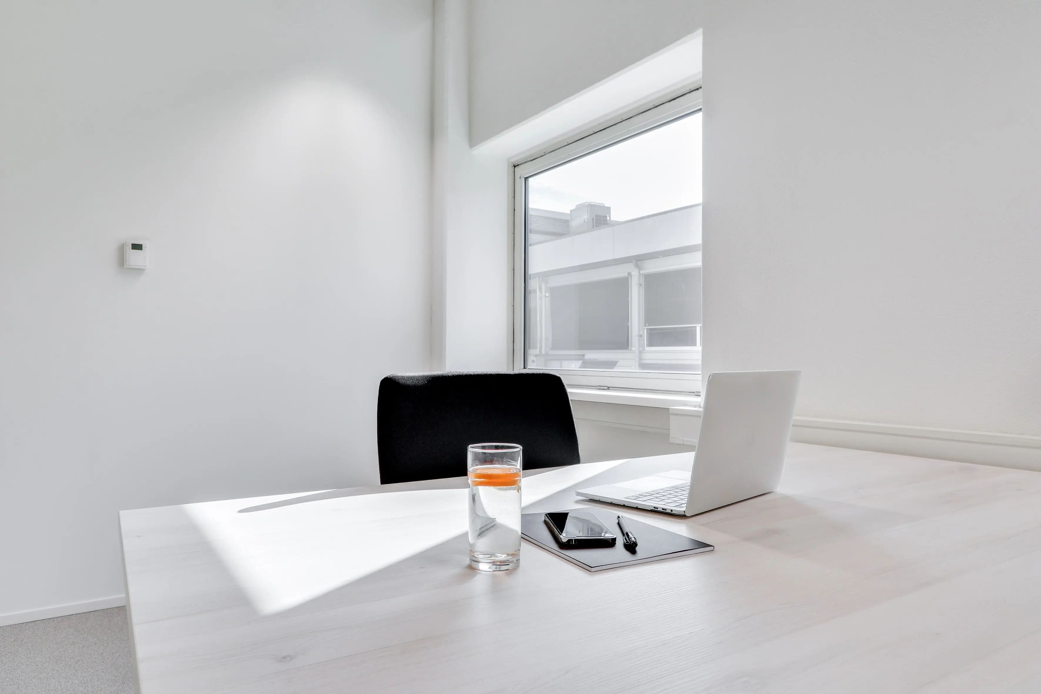 12 Amsterdam Schinkel-Workspace-min.webp