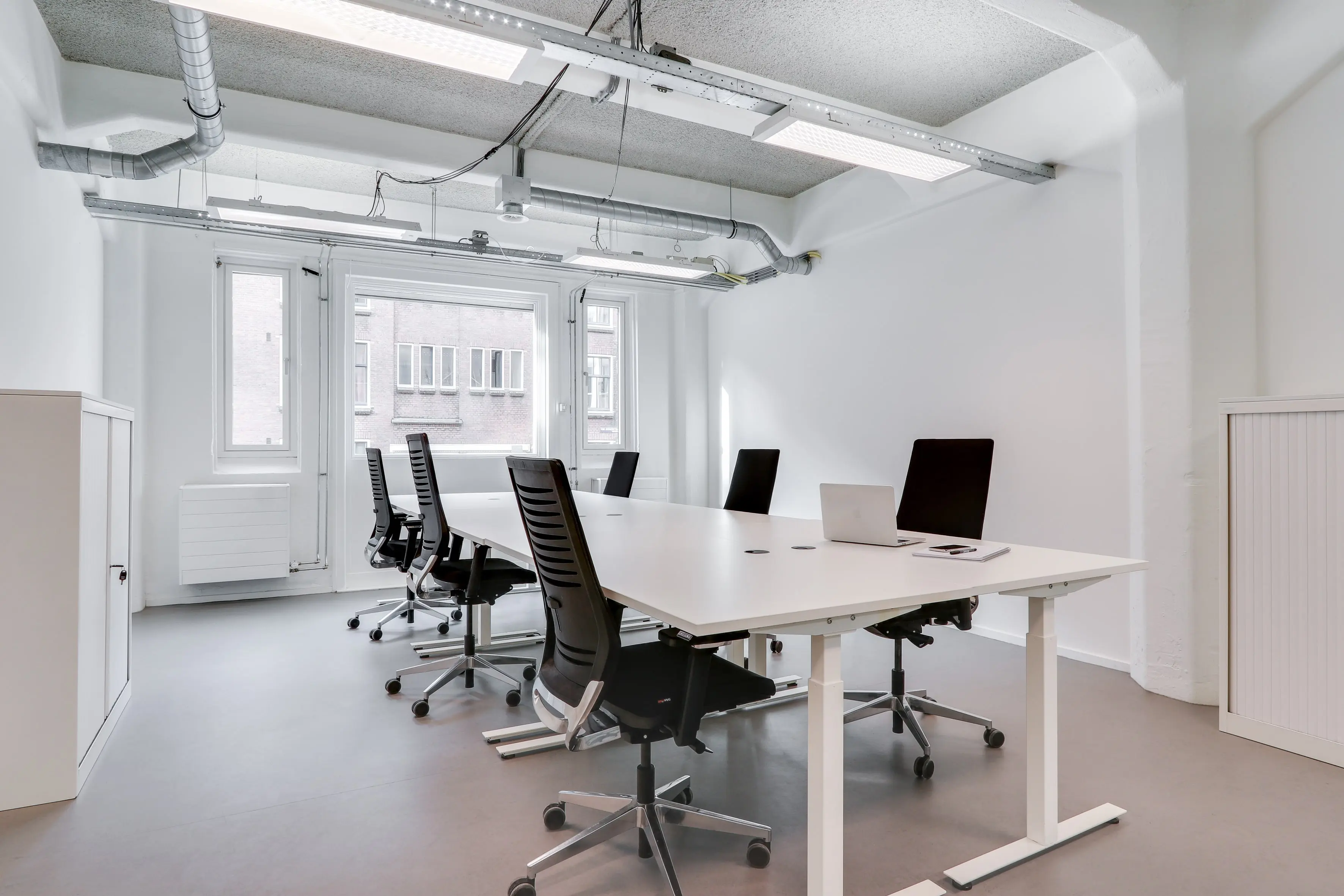 9 Amsterdam Houthavens-Workspace-min.webp