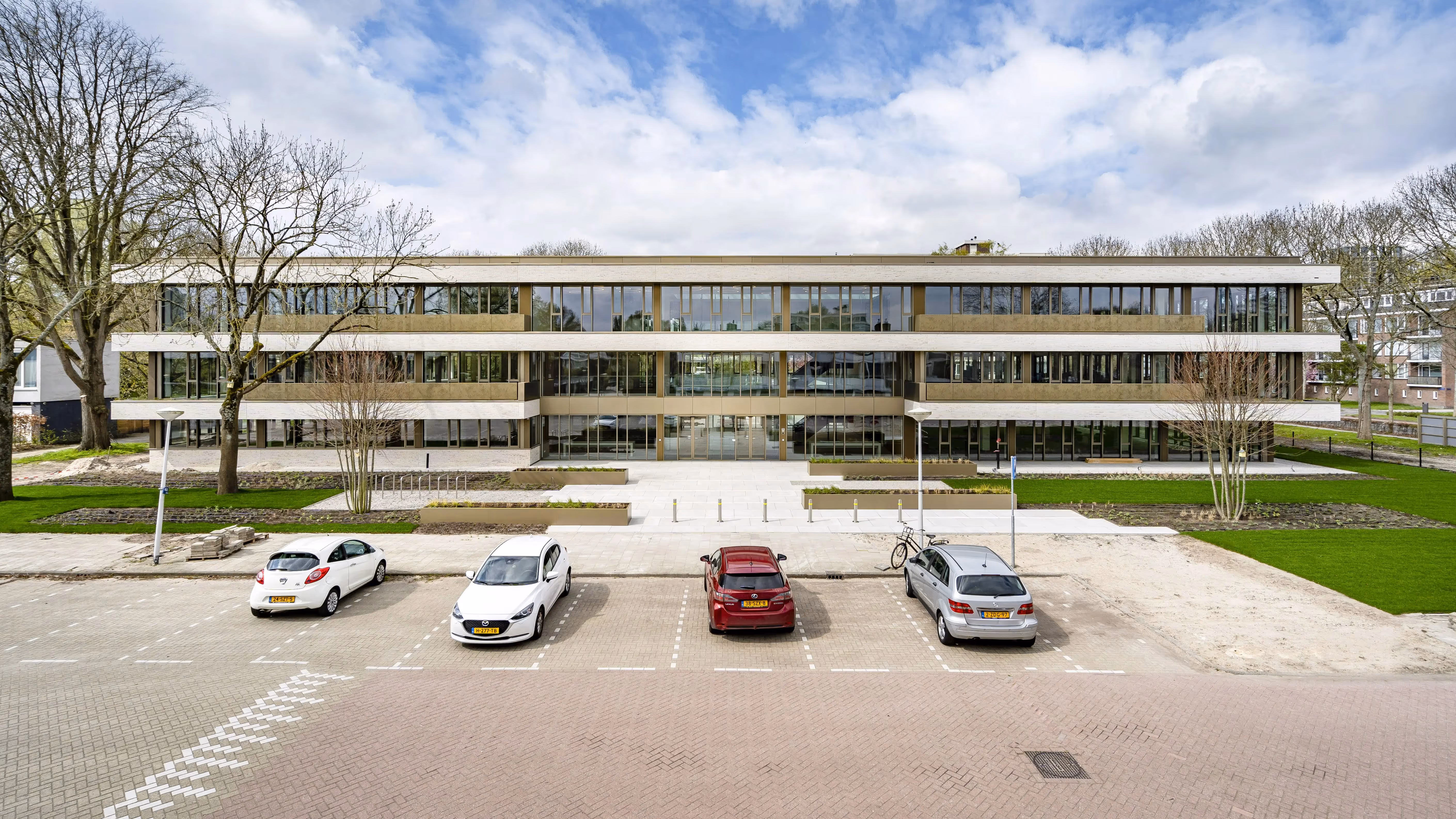 voorkant pand walborg midden-min.webp