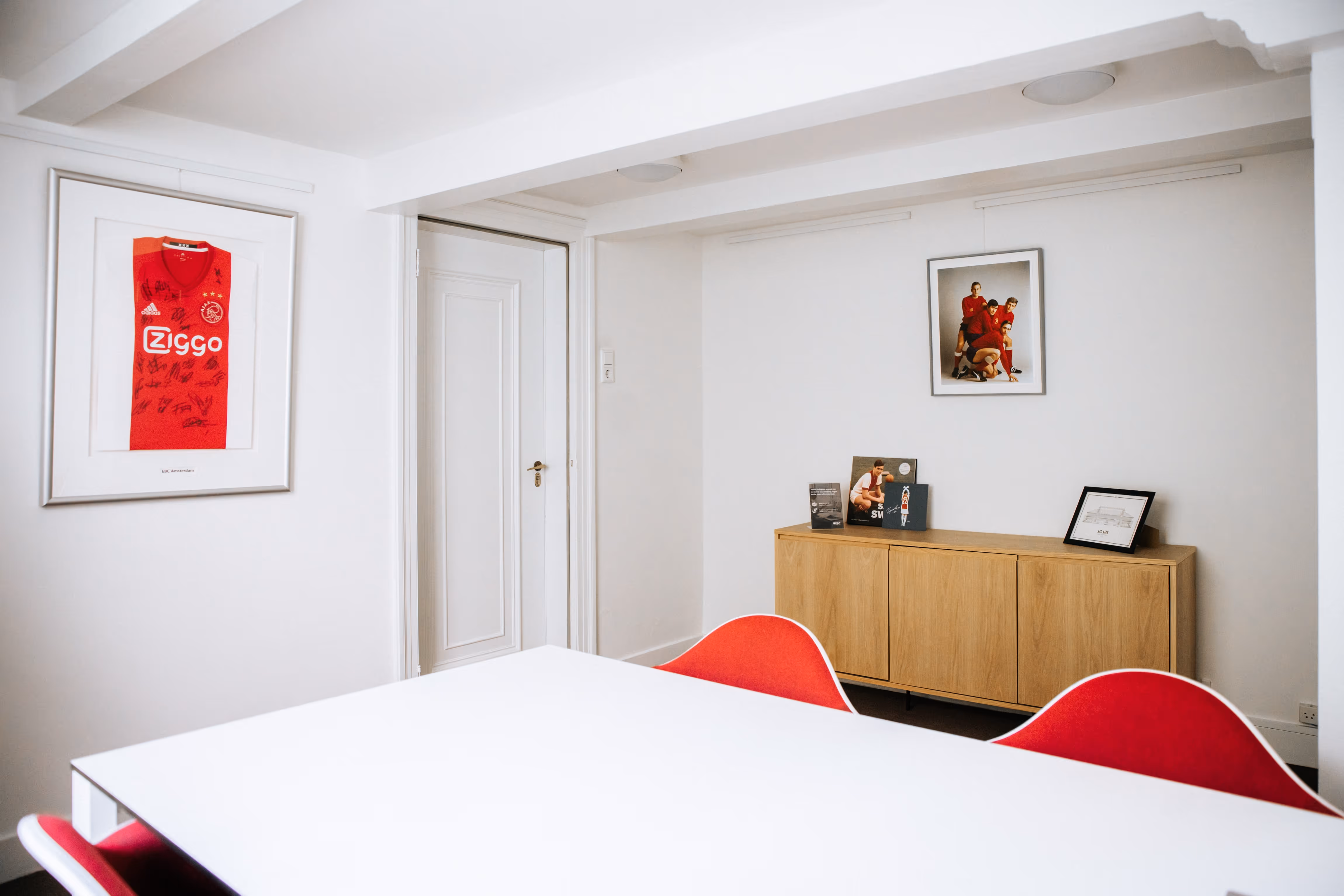 Vergaderruimte Ajax room-min.jpg