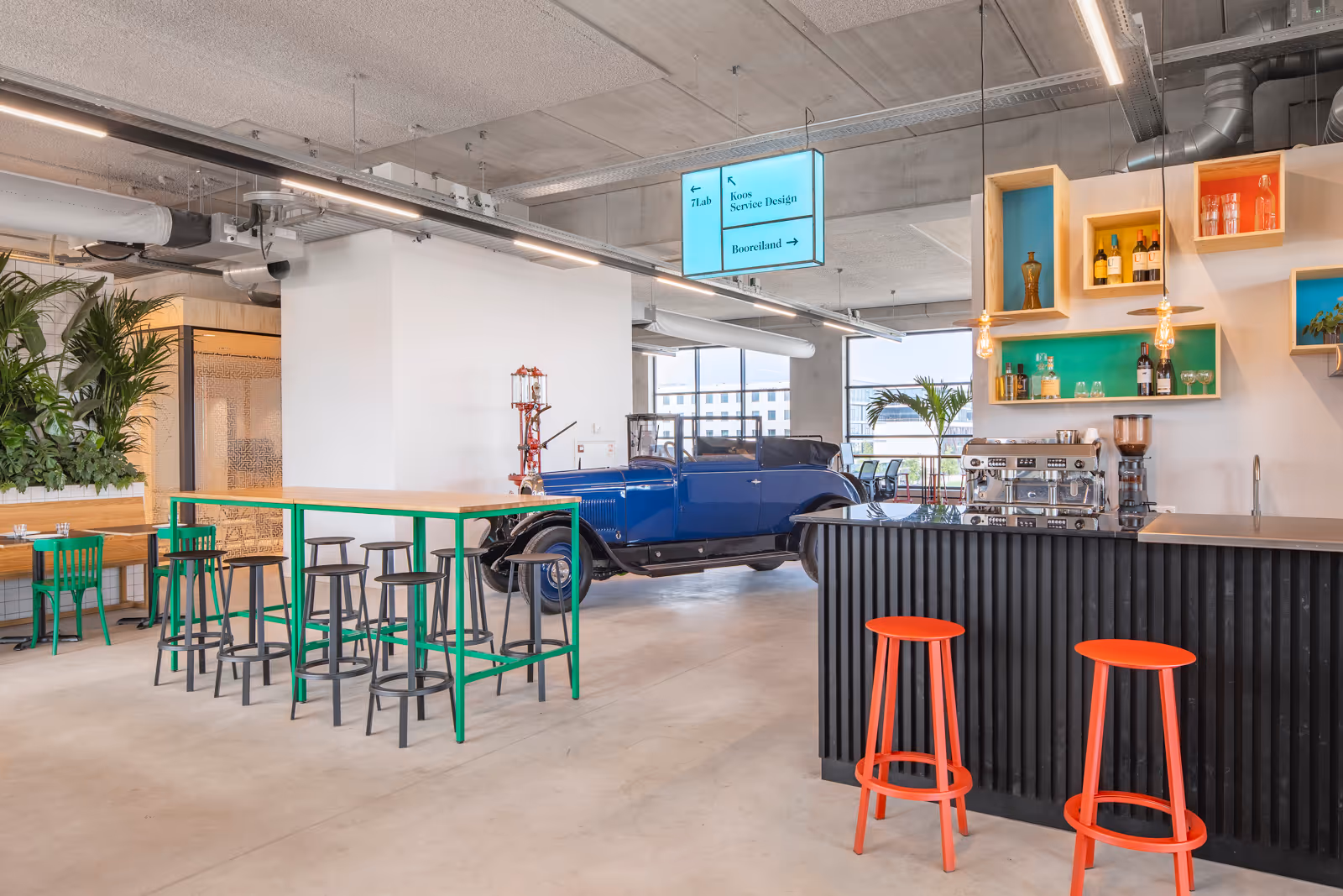 BB_photo_office_playground_bar_10.jpg