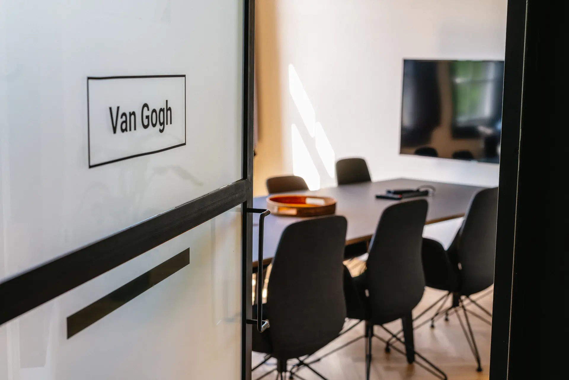 Knotel K121 - 2.webp