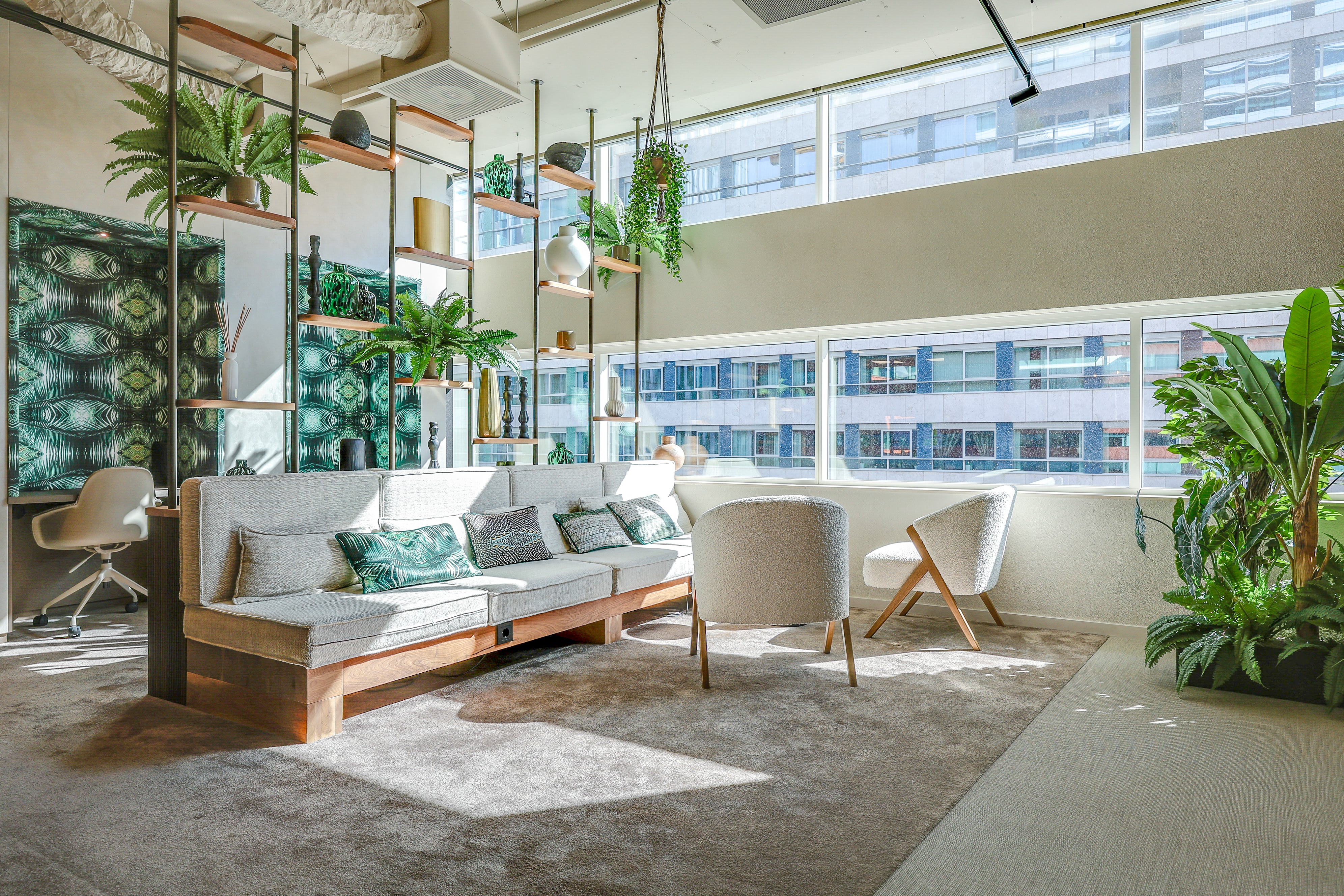 NEW Tribes Amsterdam South Axis FOZ - Coworking 1-min.jpg