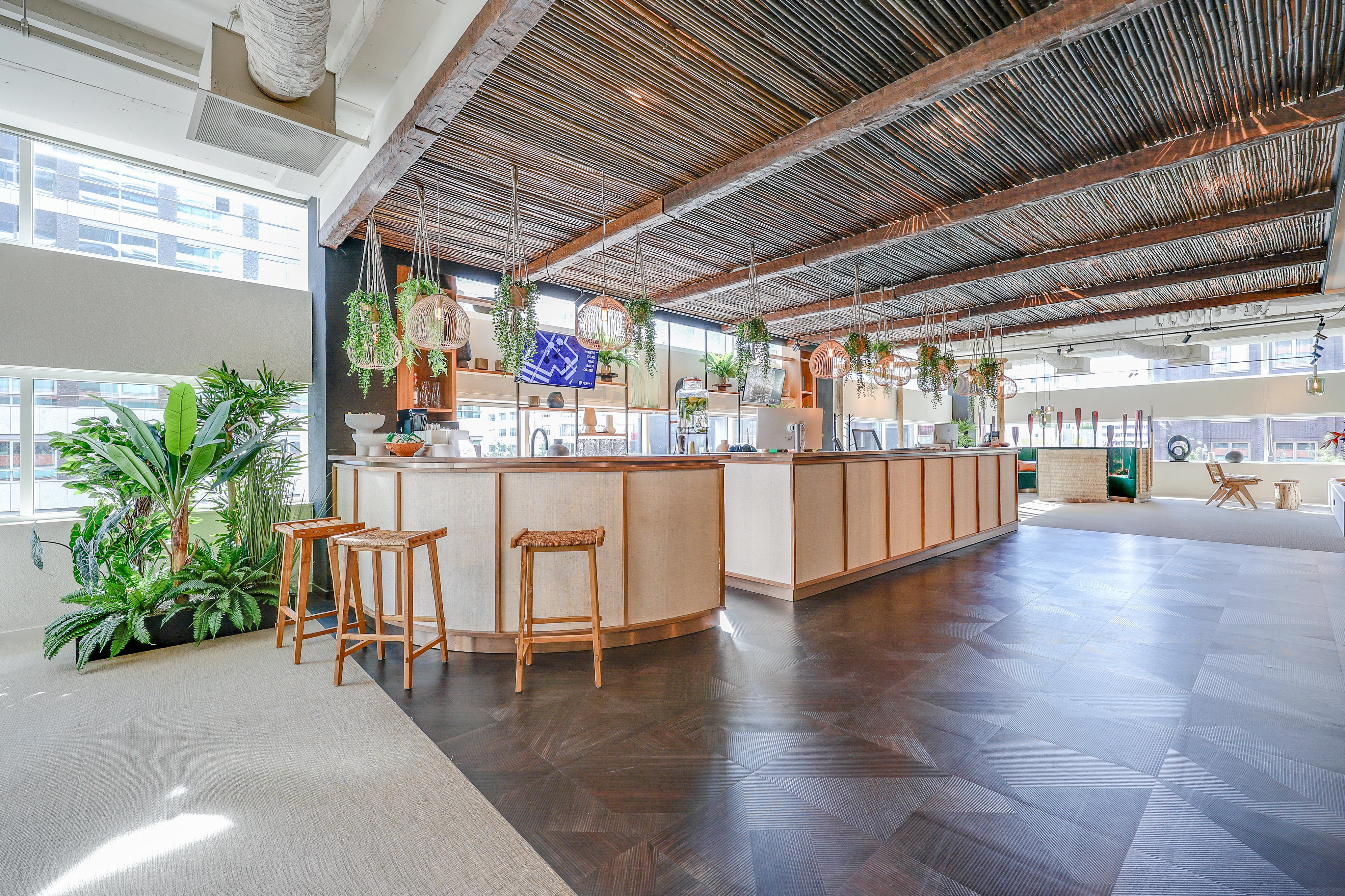 NEW Tribes Amsterdam South Axis FOZ - Reception-min.jpg