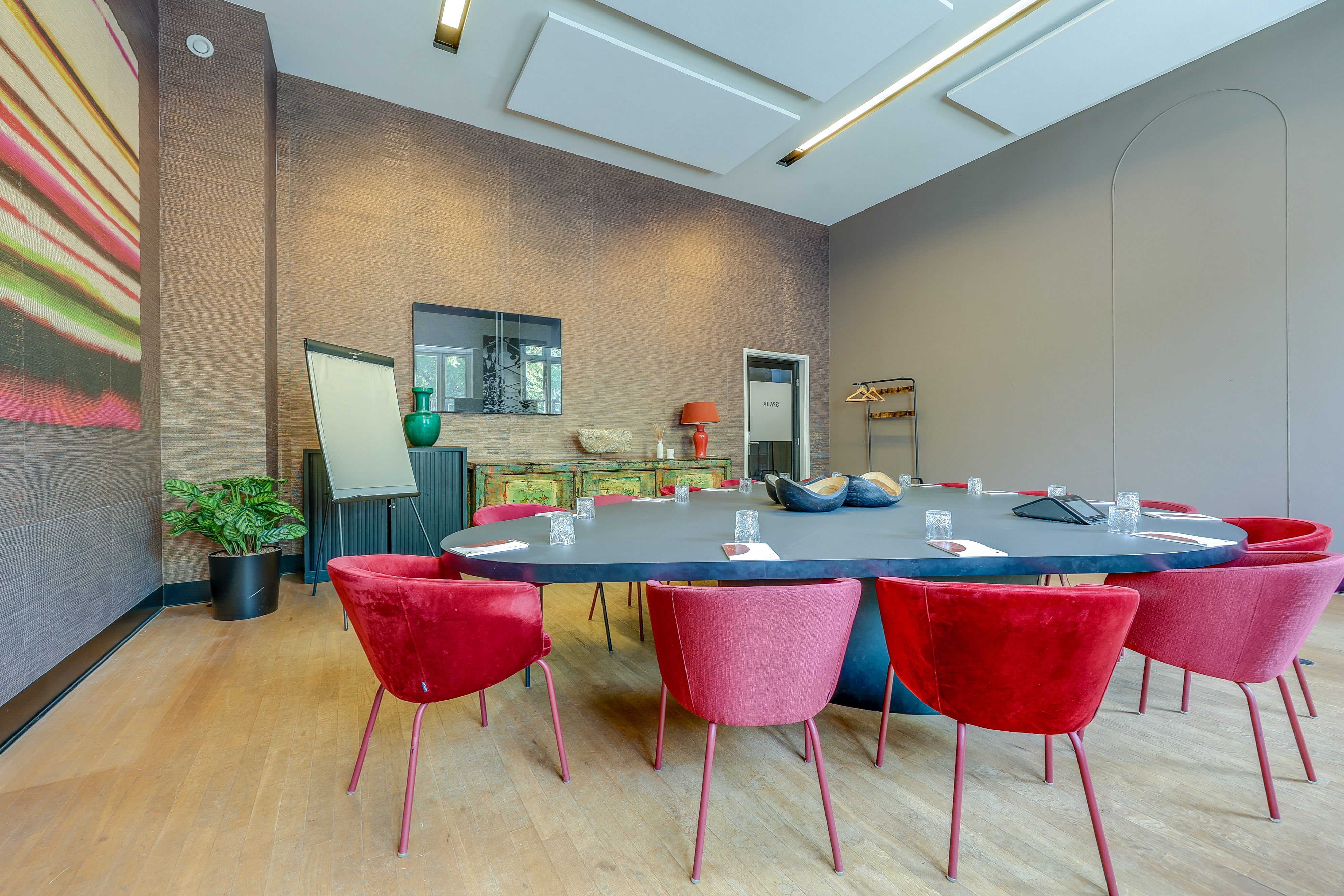 NEW Tribes Amsterdam City Centre Raamplein - Meeting Room 7-min.jpg