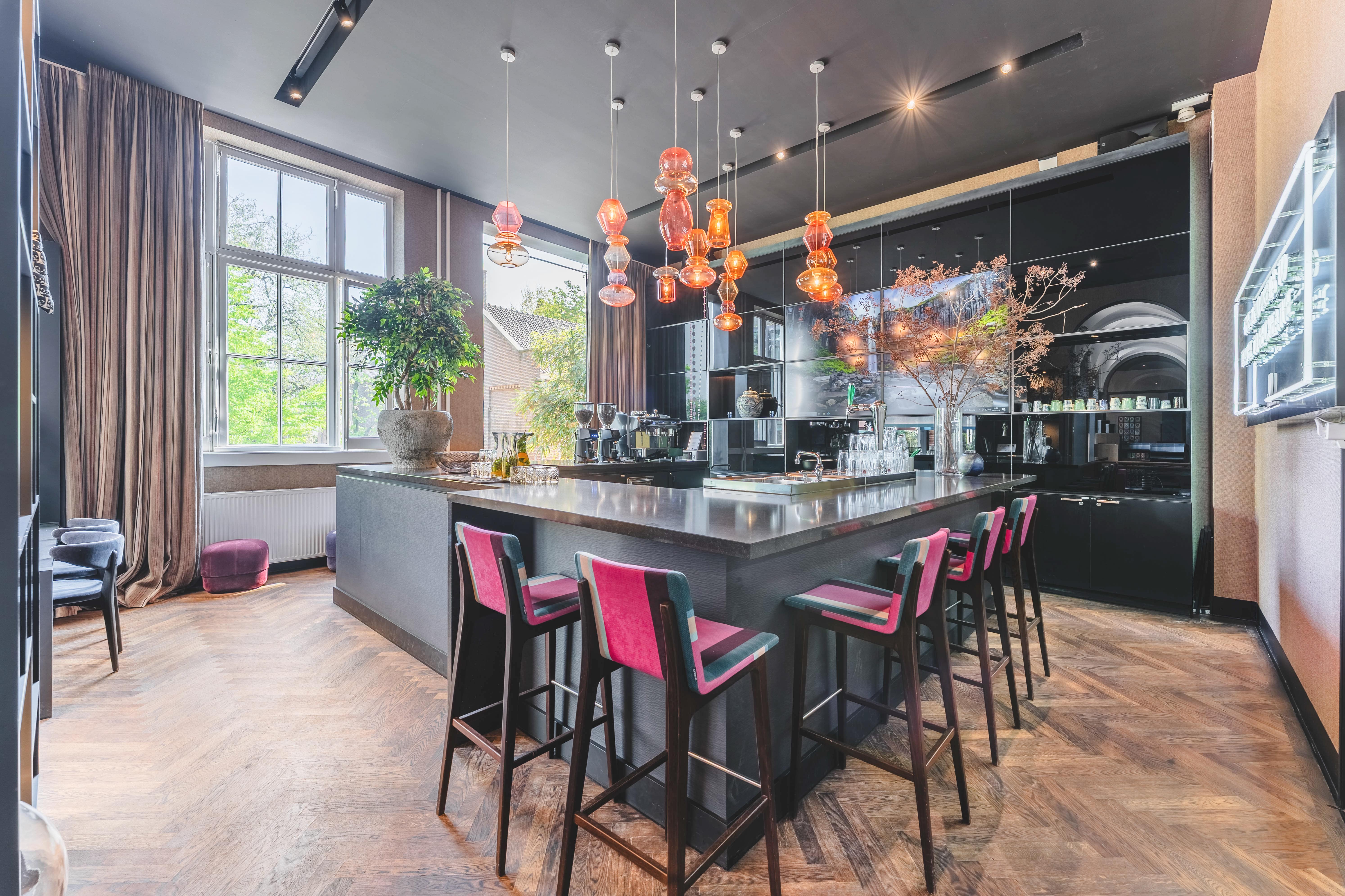 NEW Tribes Amsterdam City Centre Raamplein - Bar 1-min.jpg