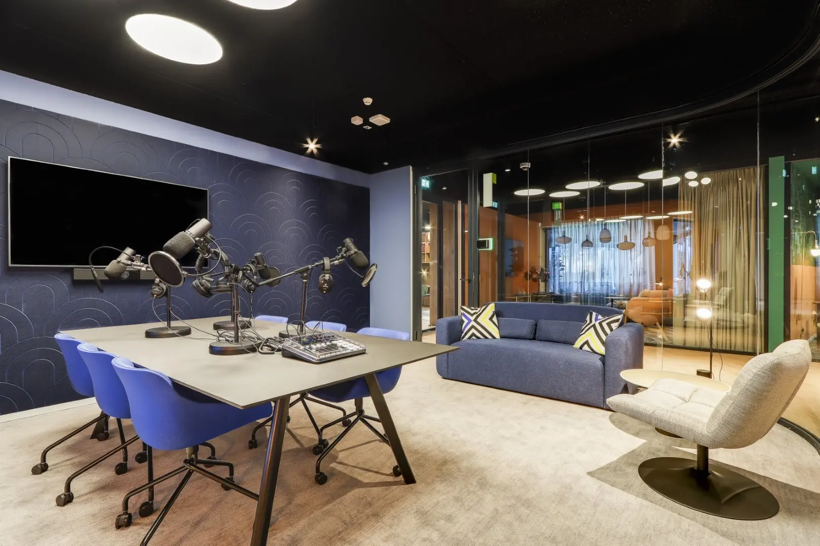 17Sloterdijk-Podcast binnen-min.webp