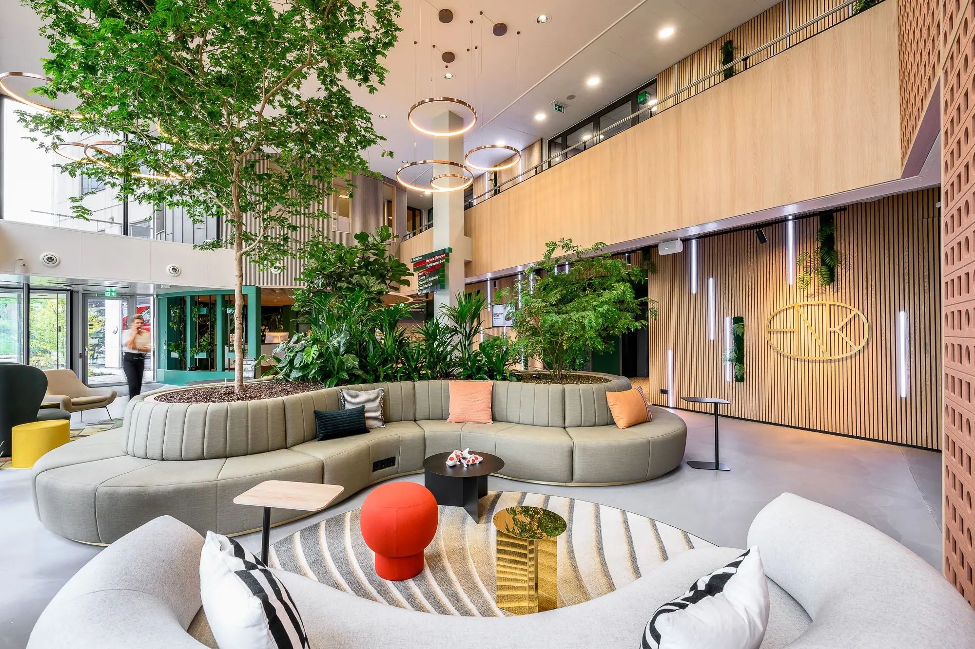 4 230912-12-SMALL-min.webp