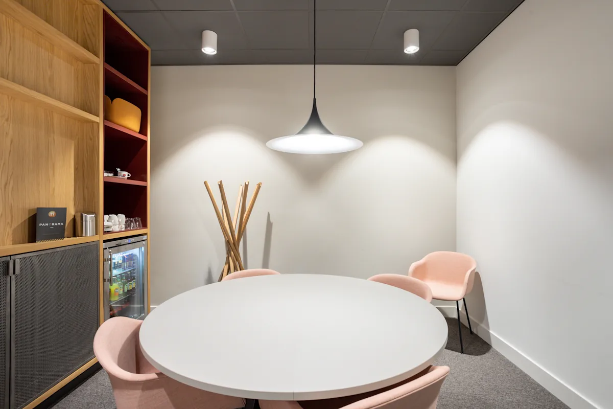 Spaces, Evert van de Beekstraat 202, Terminal 1 - 5.webp