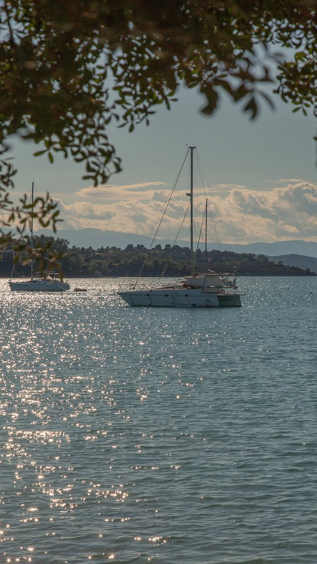 For sale • Porto Heli • next to the beach • 298 sqm + guest house • pool • completion within 10 months • stunning seaview 