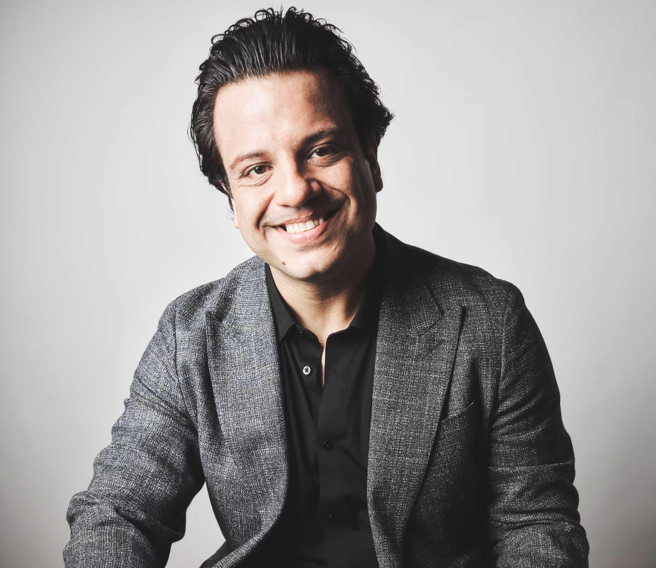 Evansville Philharmonic extends Music Director Roger Kalia's contract through 2029