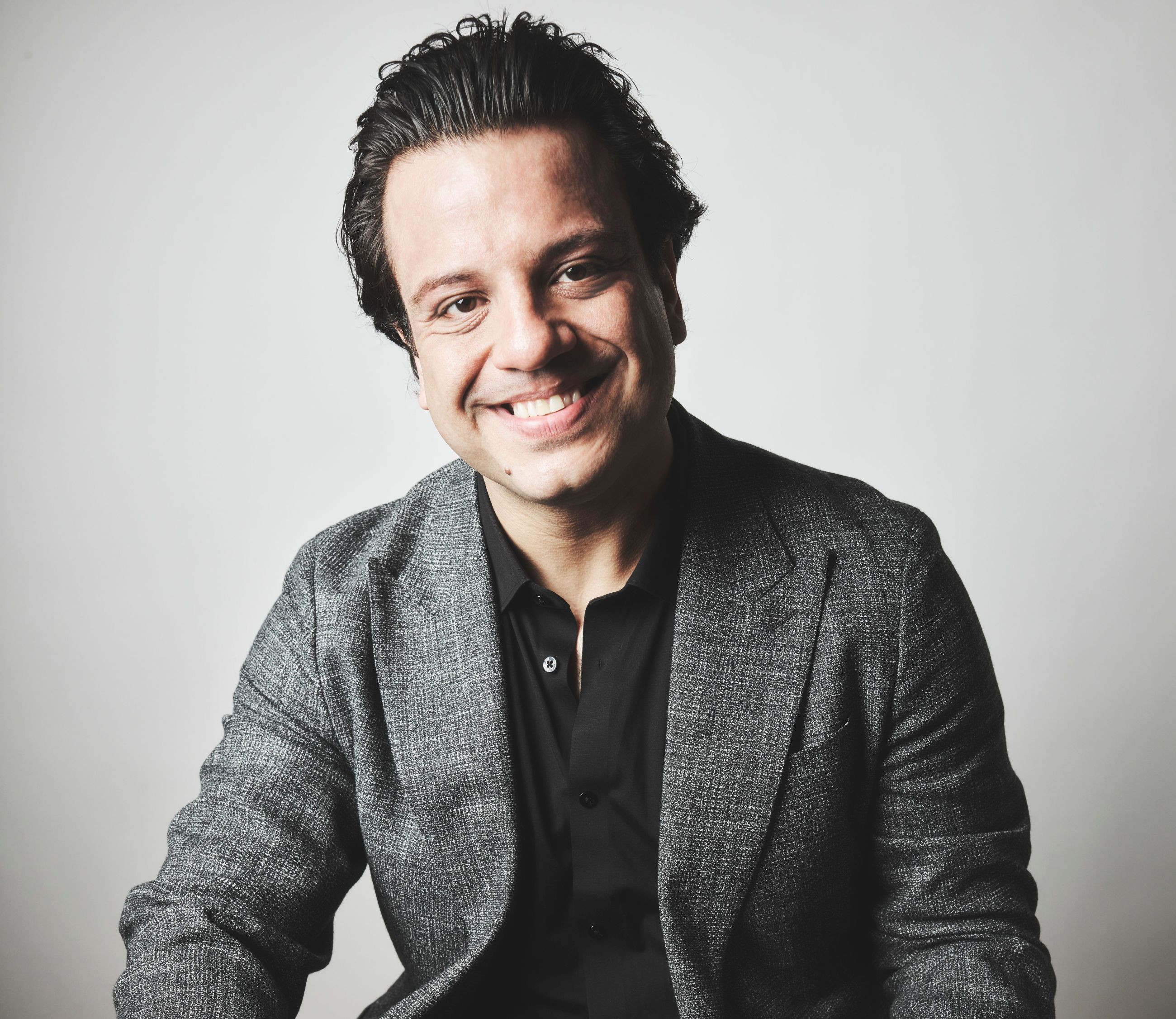 Evansville Philharmonic extends Music Director Roger Kalia's contract through 2029