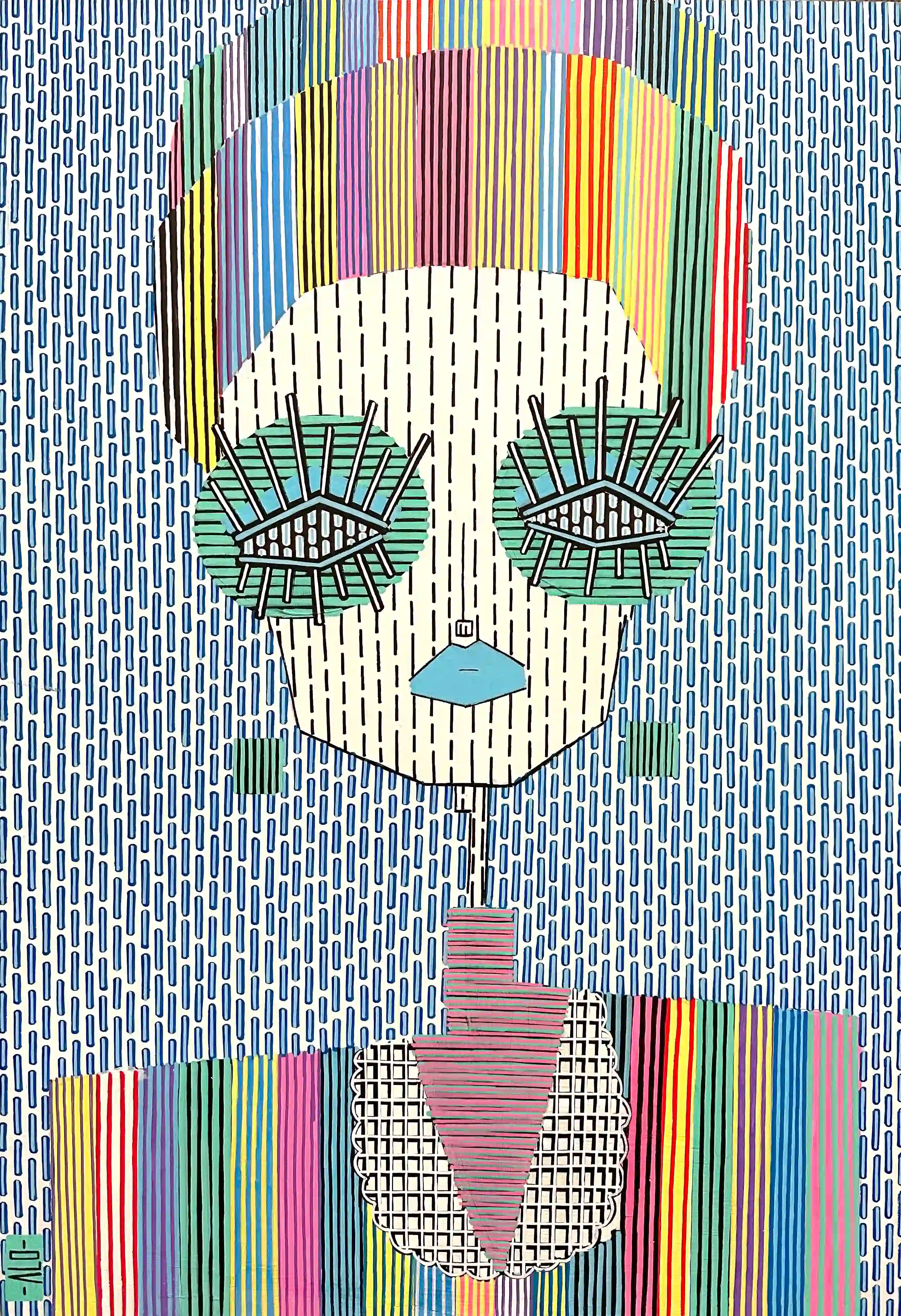 Portrait frontal pop, fond bleu à motifs, cheveux à bandes multicolores, lunettes vertes, lèvres bleues, veste rayée