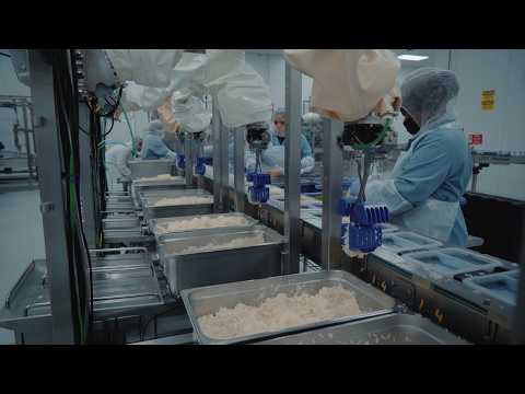 Introducing Robot-to-Robot Communication: How Chef Robots Coordinate to Maximize Throughput