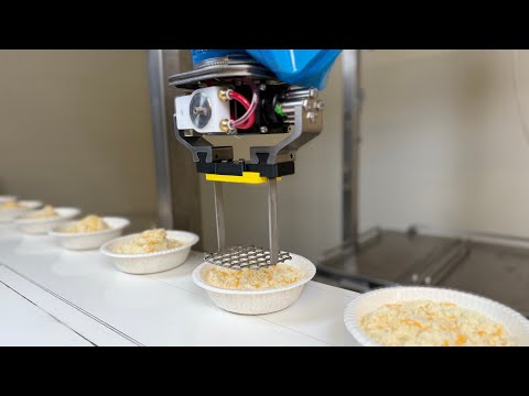 Chef's pat-down capability enhances meal presentation and sealing