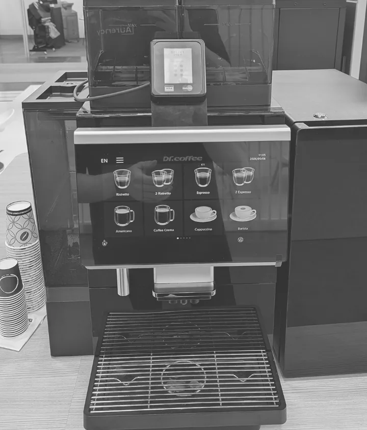Máquina de café con terminal Aurency