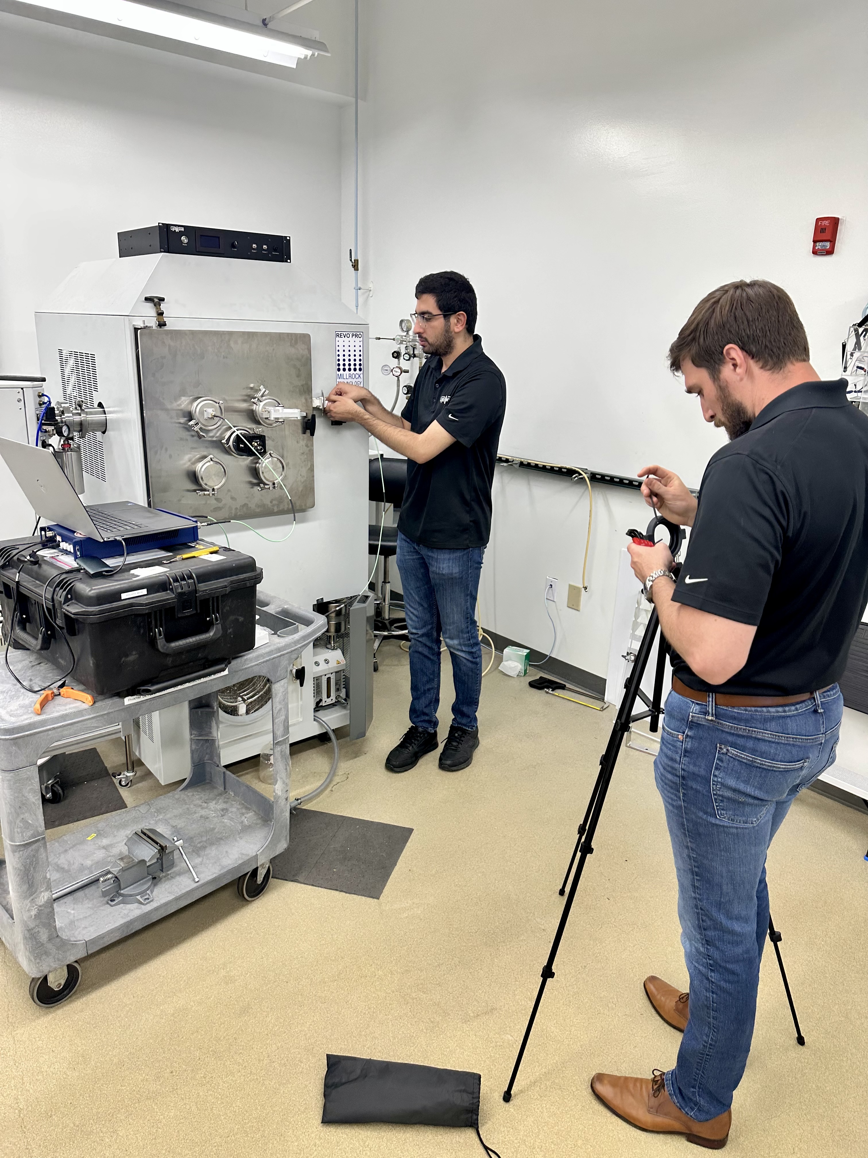 LyoWave team installing technology in Simtra lab