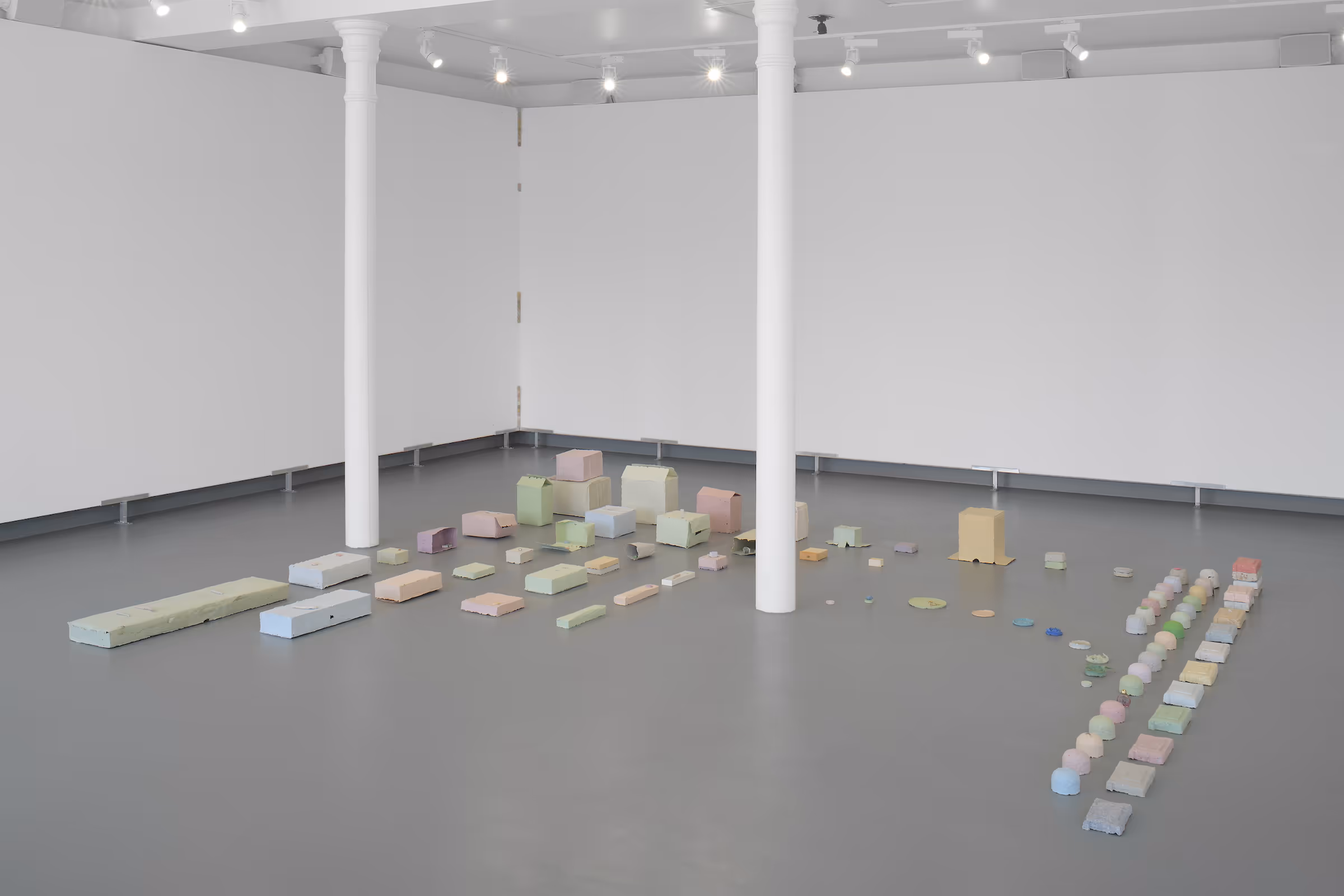 L'écho d'une empreinte, 2024, Handmade paper and found objects, 170 x 180 inches