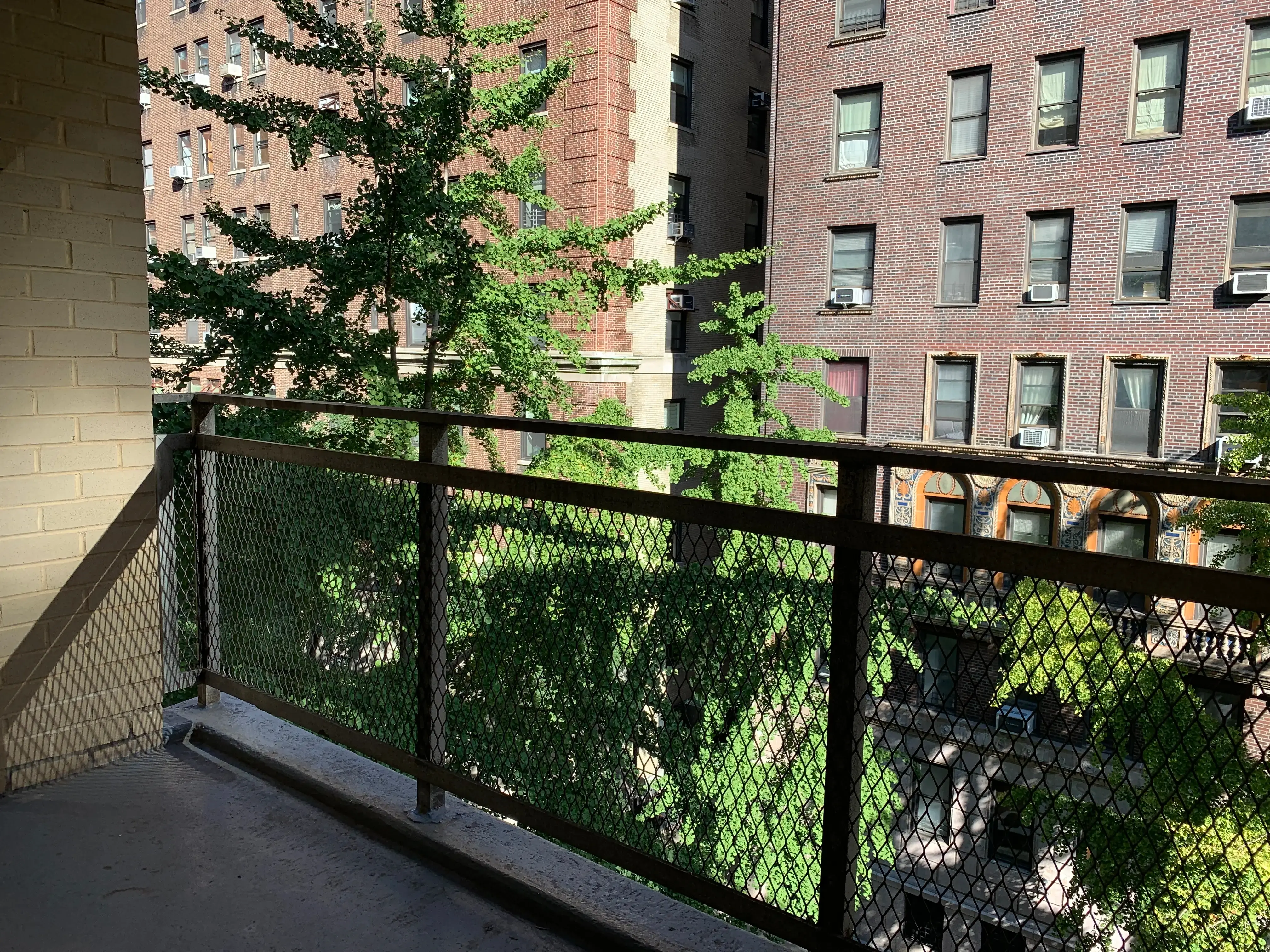 Stonehenge Tower -006K Terrace