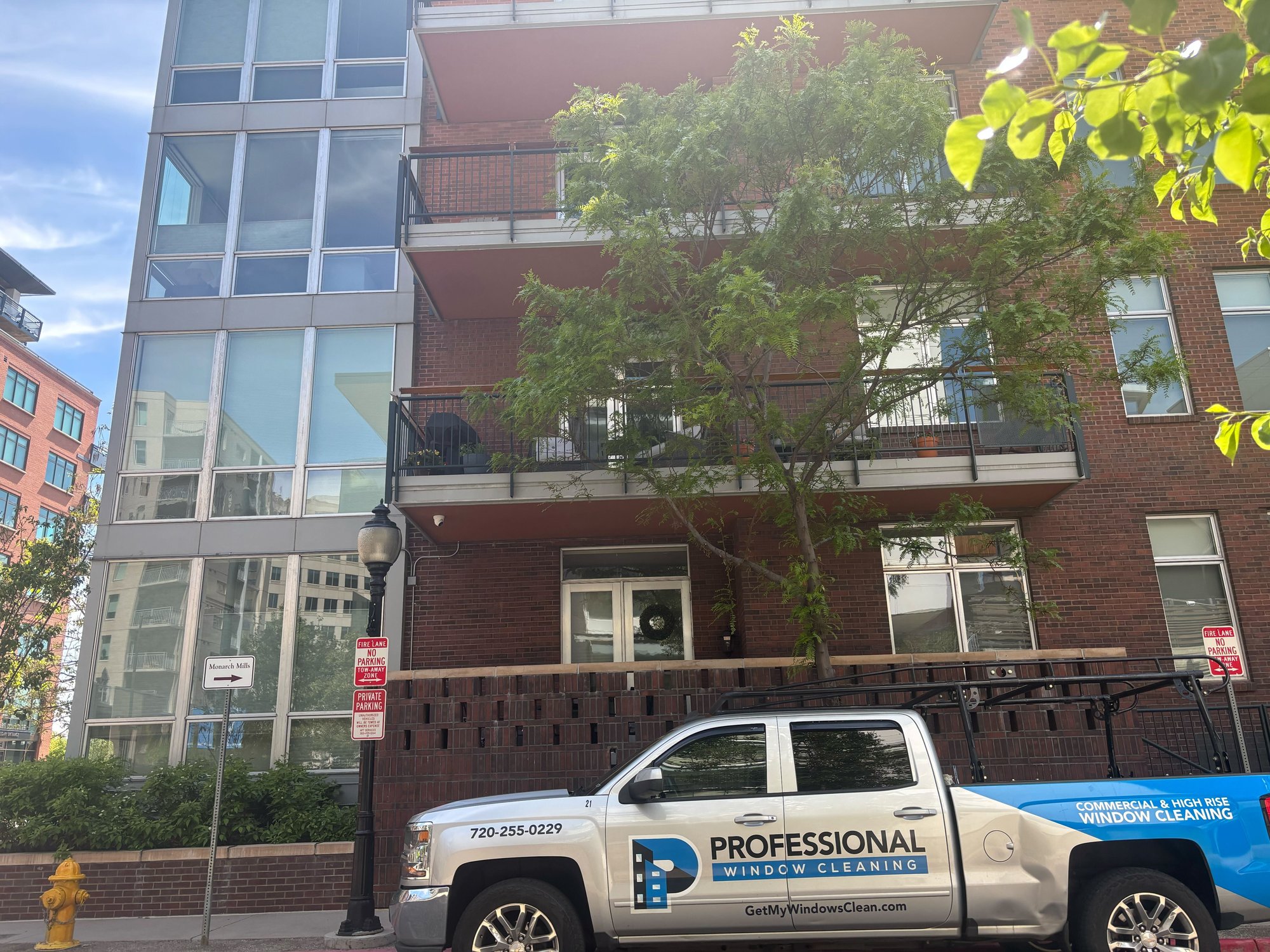Decoding Commercial Window Cleaning Prices