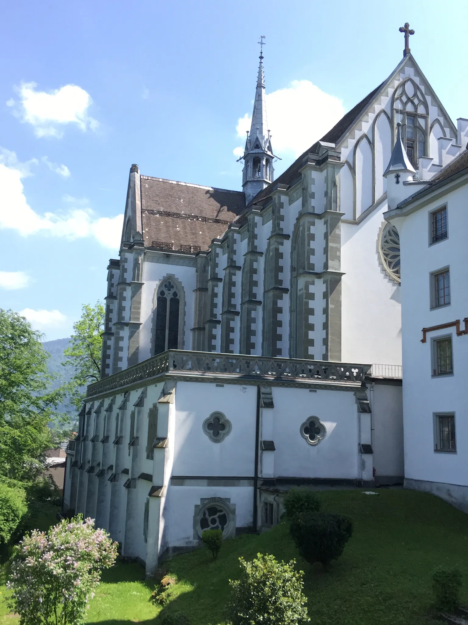 The beautiful Riedenburg school - the location of your course in Bregenz ©Akiko Natter-Kubo