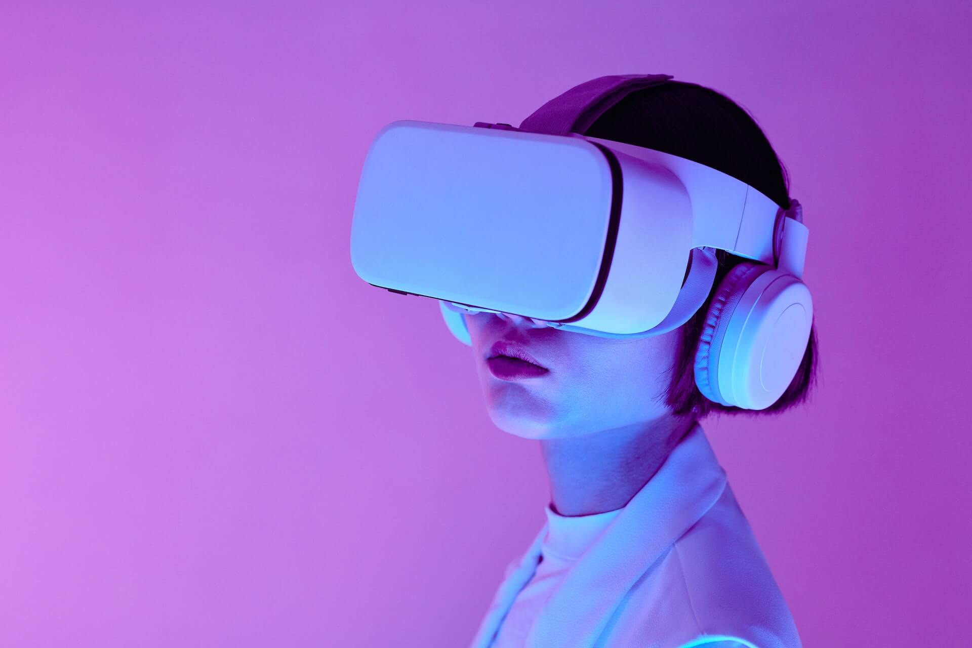 Virtual reality headset