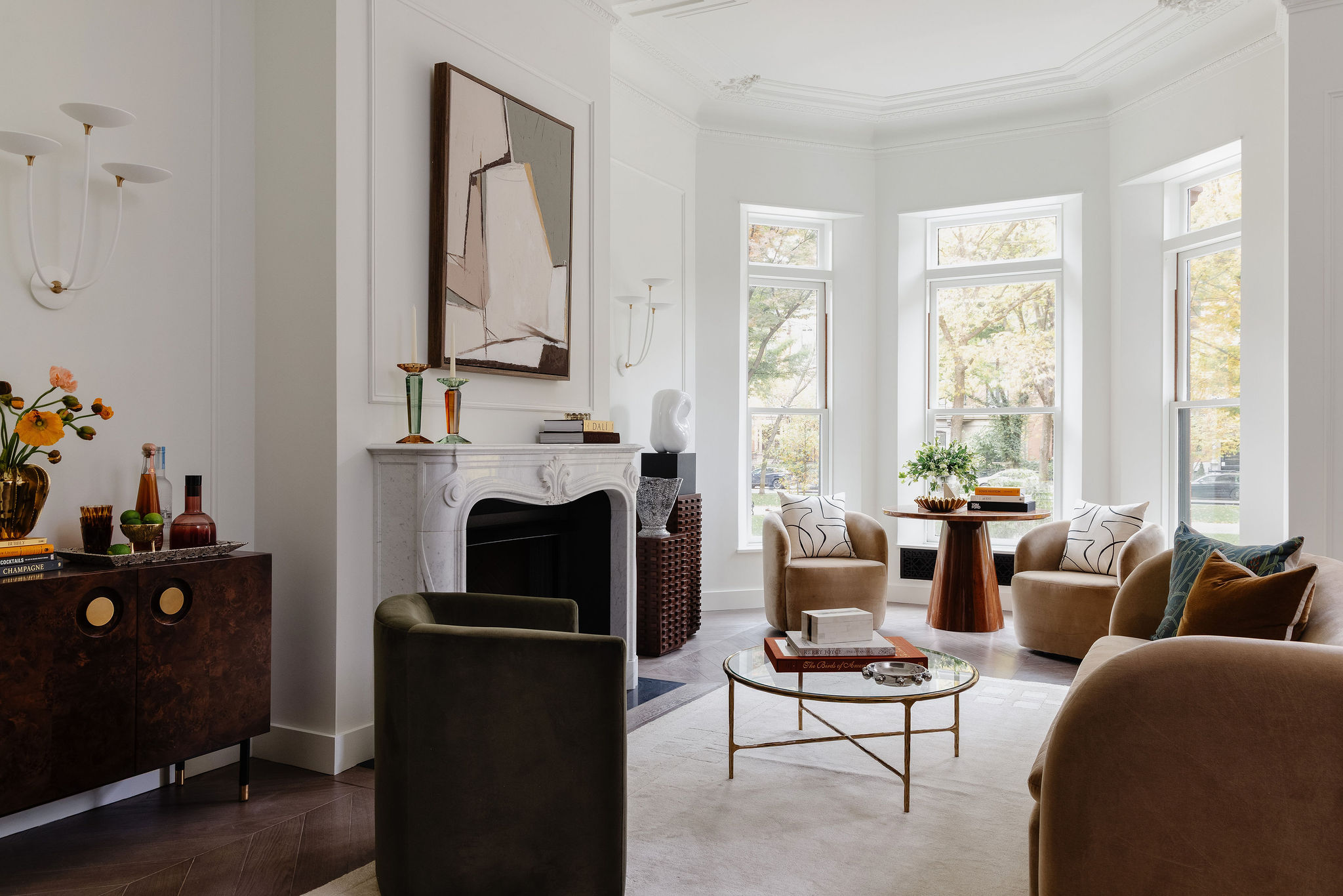 Oversized living room with fireplace, custom builtins & modern furnishings