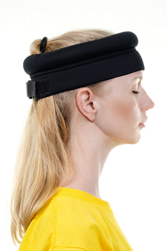 Woman wearing Halo Core Head Weight